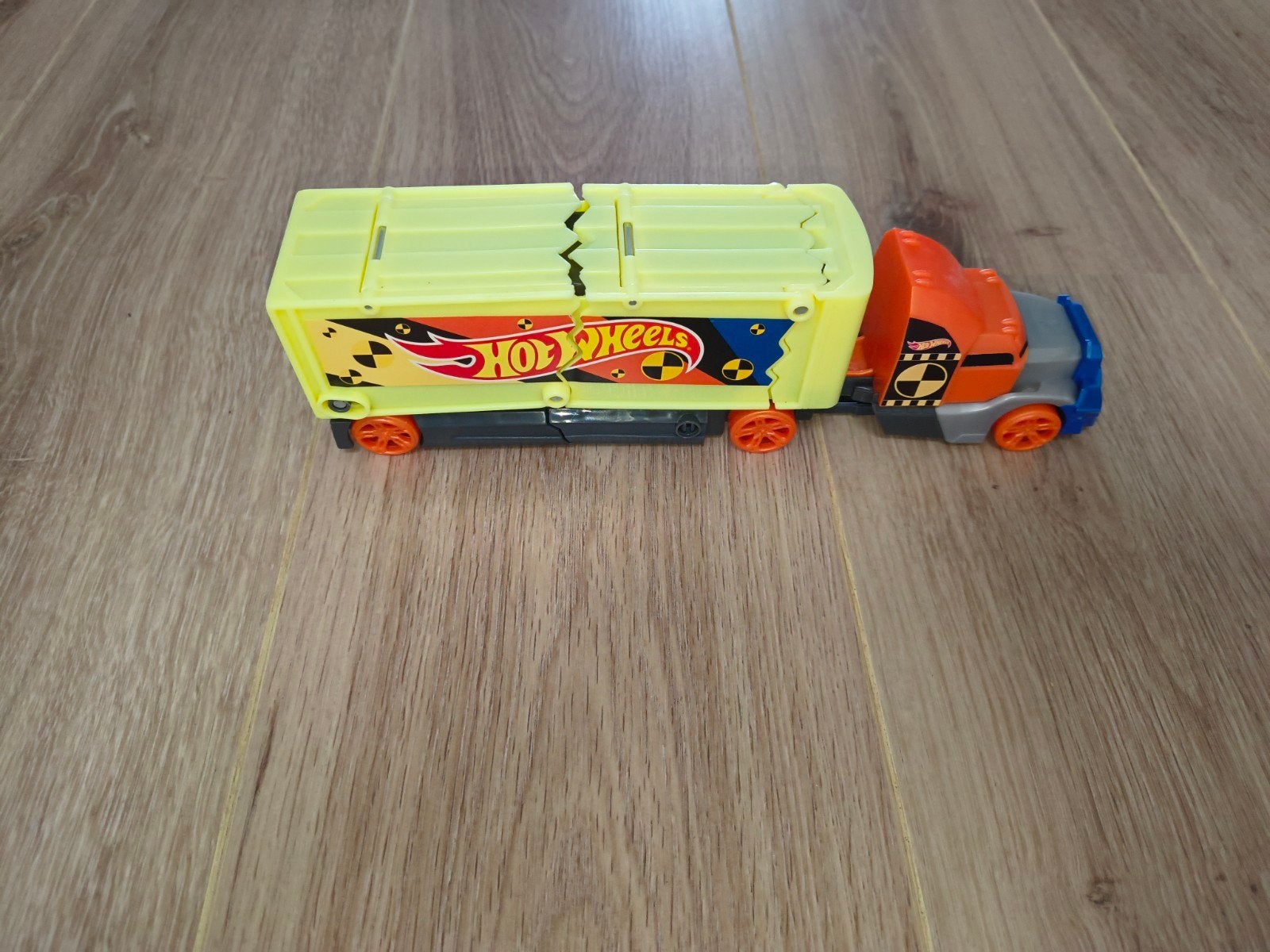hot wheels bots vrachtwagen, Ophalen