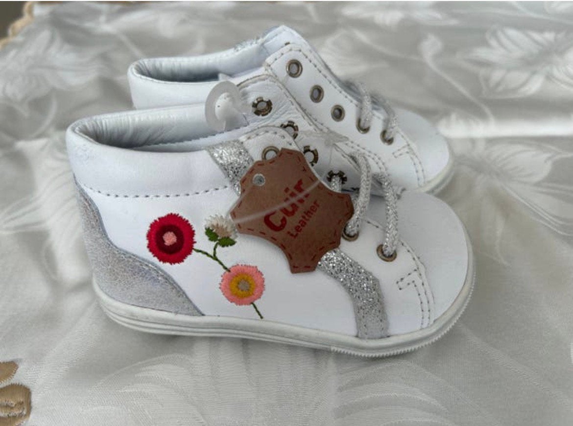 NIEUWE LEREN babyschoentjes (P. 17, 18, 19) - 10€ PER PAAR, Kinderen en Baby's, Babykleding | Schoentjes en Sokjes, Ophalen of Verzenden
