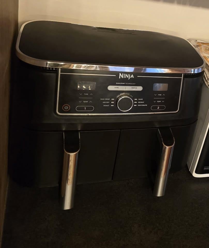 Ninja AF400EU Friteuse Double 9,5 L, Electroménager, Enlèvement, Utilisé, Friteuse à air, 750 à 999 grammes