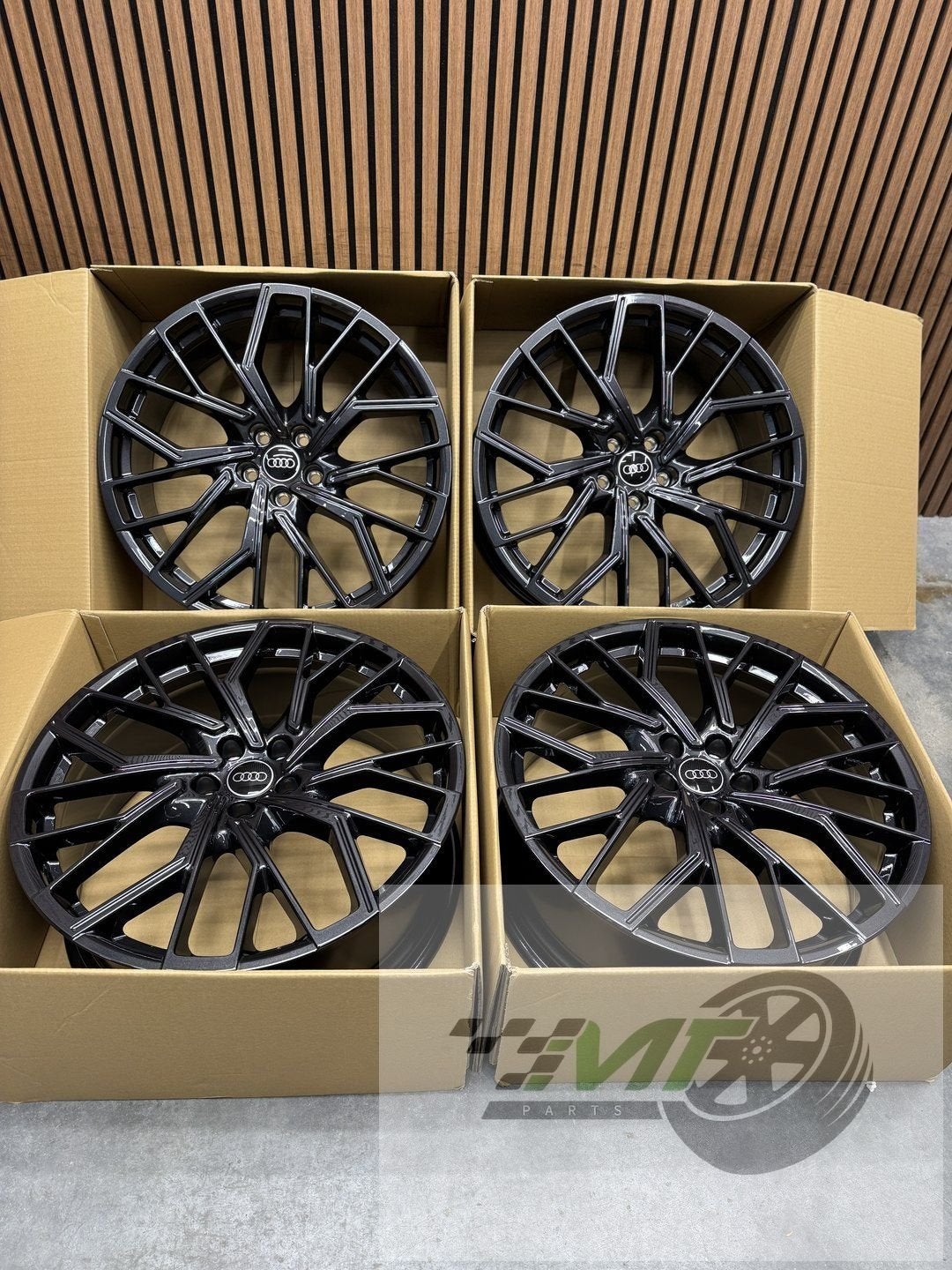 21" Audi A6 S6 A5 S5 C8 C9 TWIST 4P0601025R NEW BTW OEM, Auto-onderdelen, Banden en Velgen, - Auto-Union-Str. 1 85057 Ingolstadt Deutschland