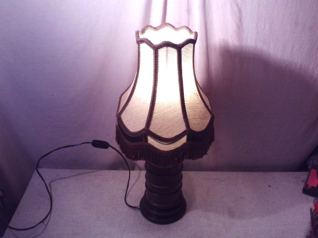 Mooi Retro Tafellamp in hout en metaal en kap - 56cm, Ophalen of Verzenden, Huis en Inrichting