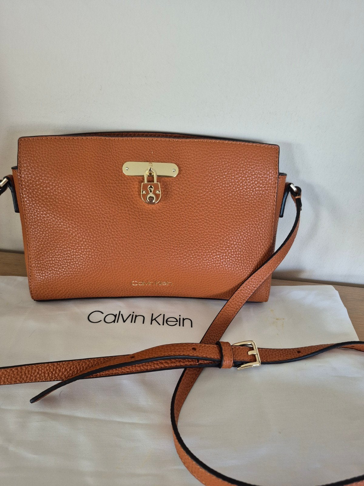 CALVIN KLEIN handtas, Handtassen en Accessoires, Tassen | Damestassen, Verzenden, Handtas