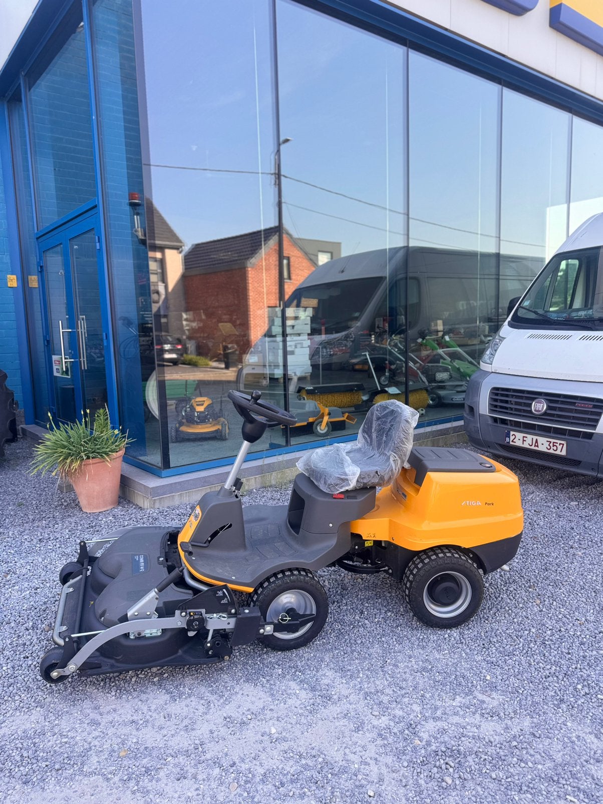 Frontmaaier amper gebruikt, Tuin en Terras, Zitmaaiers, Zo goed als nieuw, Minder dan 90 cm, Elektrische starter, Mulchfunctie