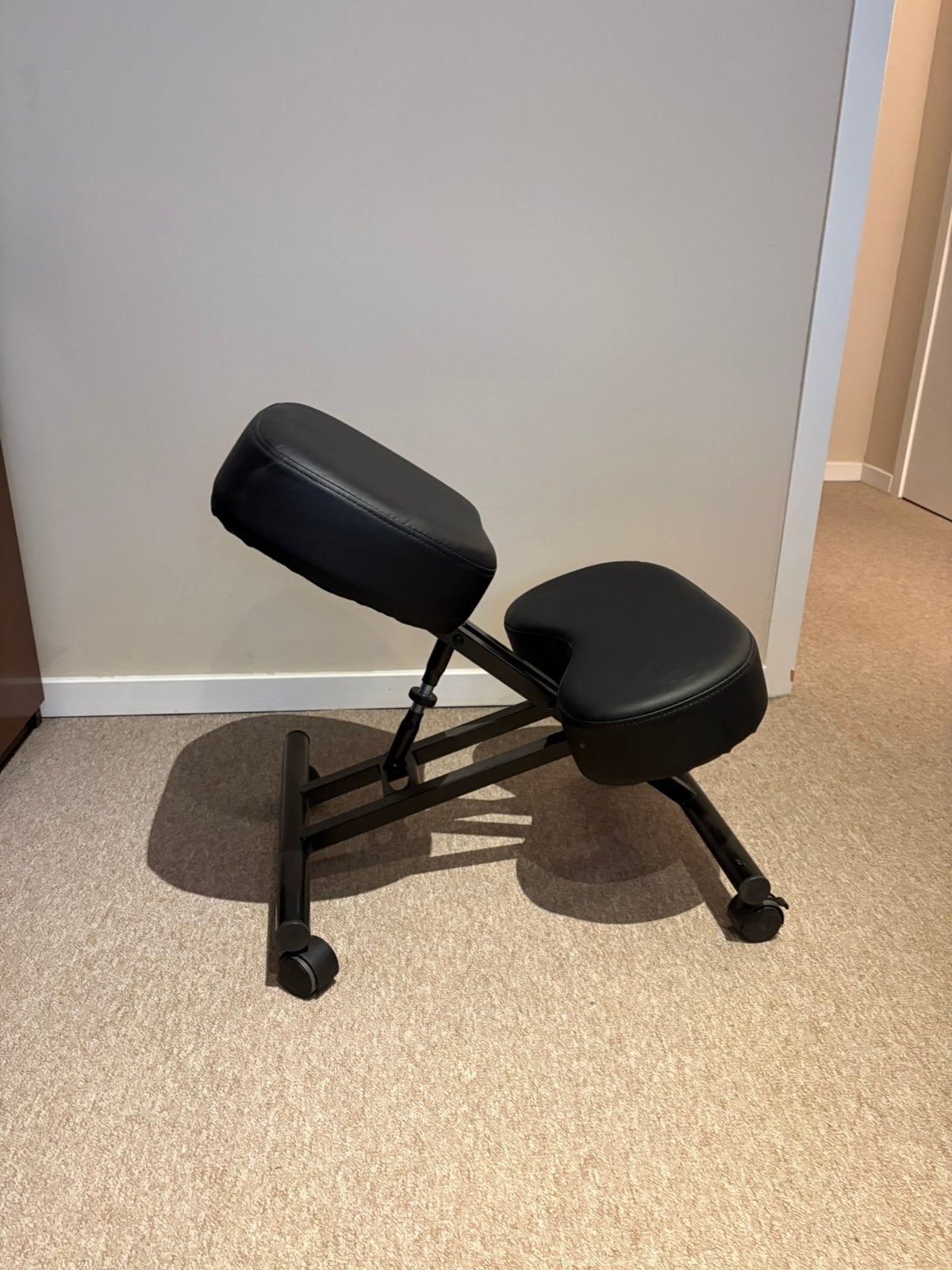 Siege de bureau à genoux, Maison & Meubles, Tabouret de bureau, Comme neuf, Enlèvement, Ergonomique