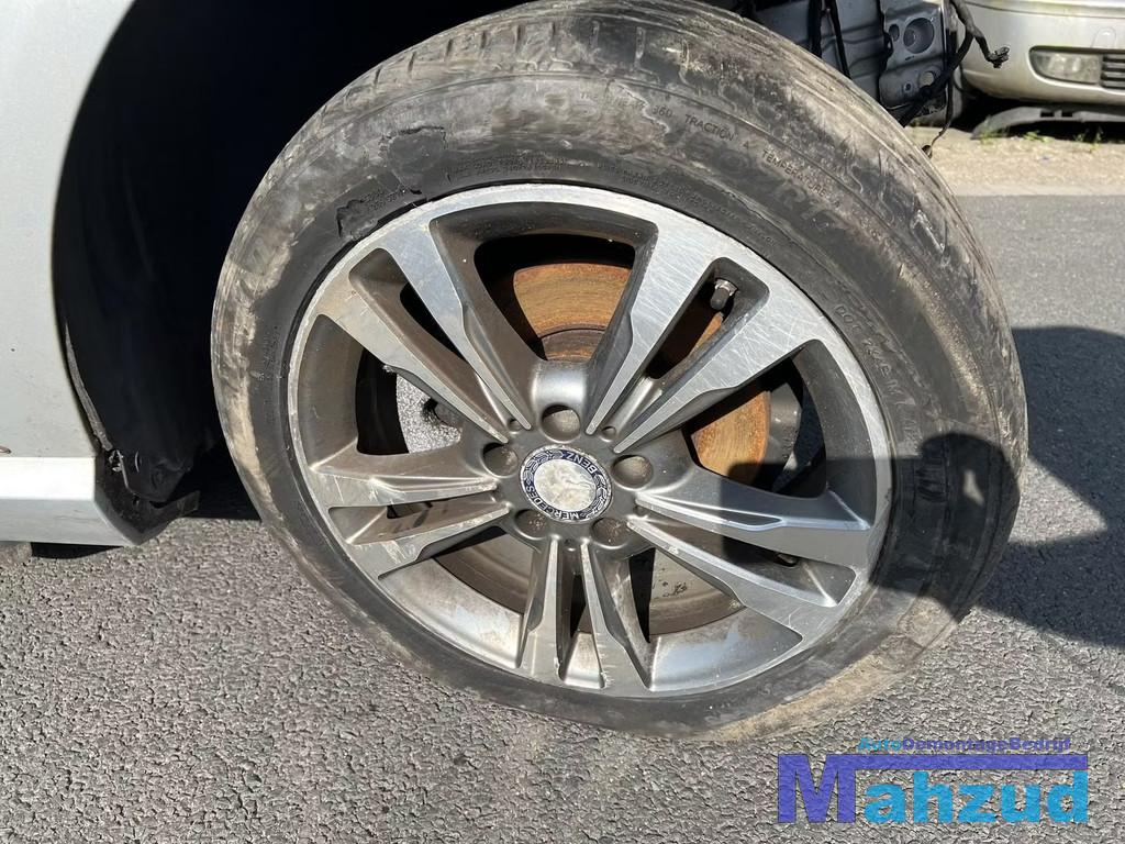 MERCEDES W212 Velgen 5x112 66.6 17 inch 150 per stuk, Mercedes-Benz AG, Pneu(s), Utilisé, Mercedesstrasse 120
70372  Stuttgart, DE