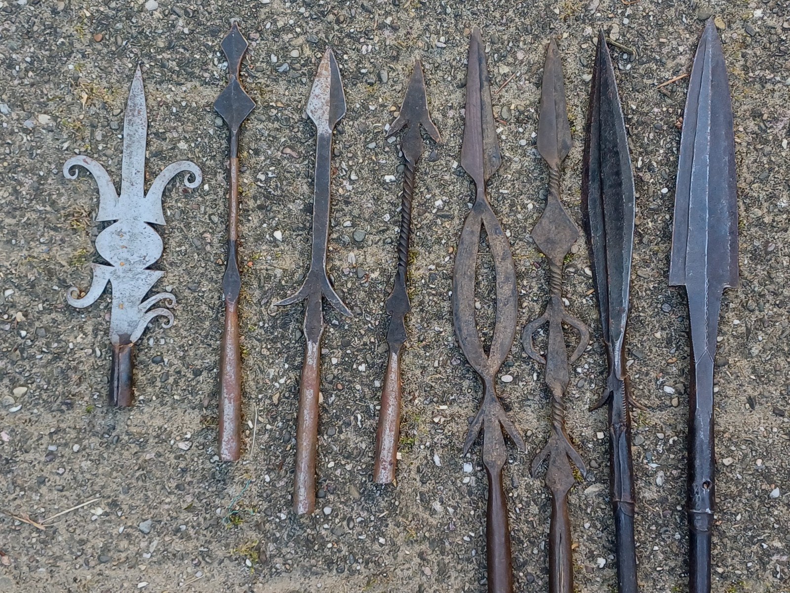 8 lances et fers de lance - Congo, Antiquités & Art, Art | Art non-occidental, Fait main, Afrique, Enlèvement ou Envoi, Brun