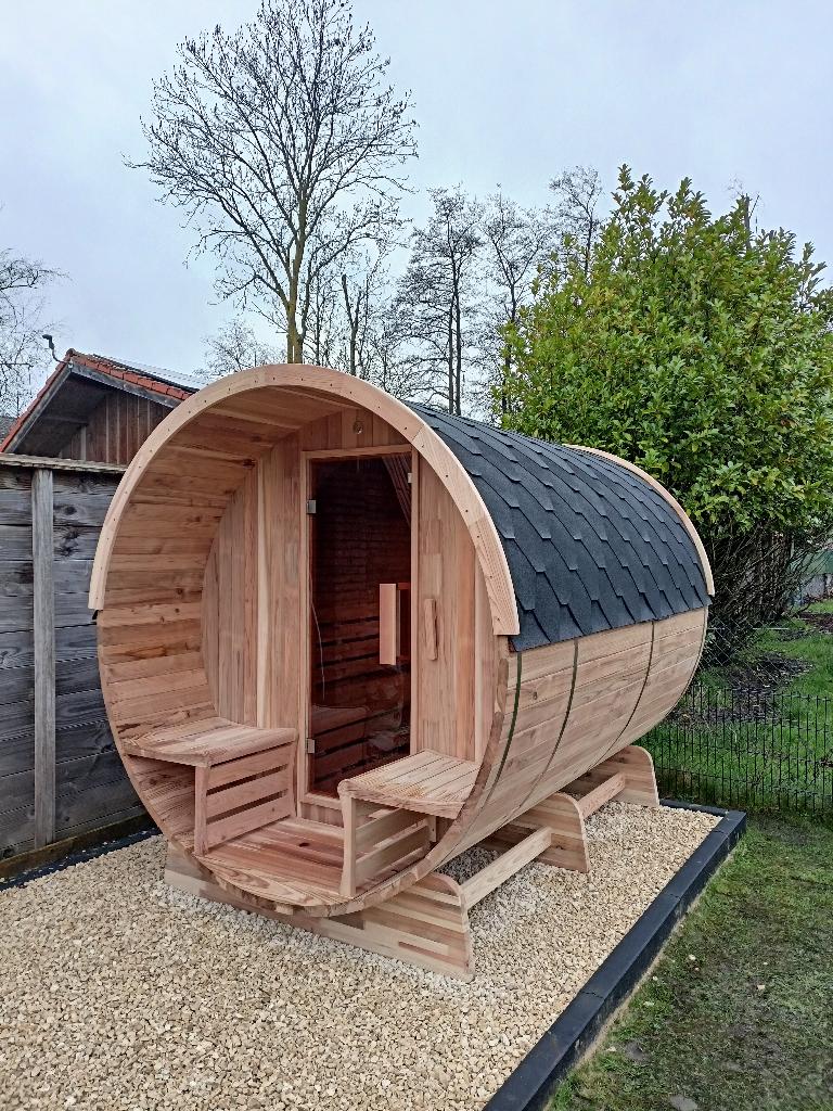 Barrel Sauna Red Cedar TR-300, Gratis sauna installatie!, Hobby en Vrije tijd, Overige Hobby en Vrije tijd, Ophalen of Verzenden