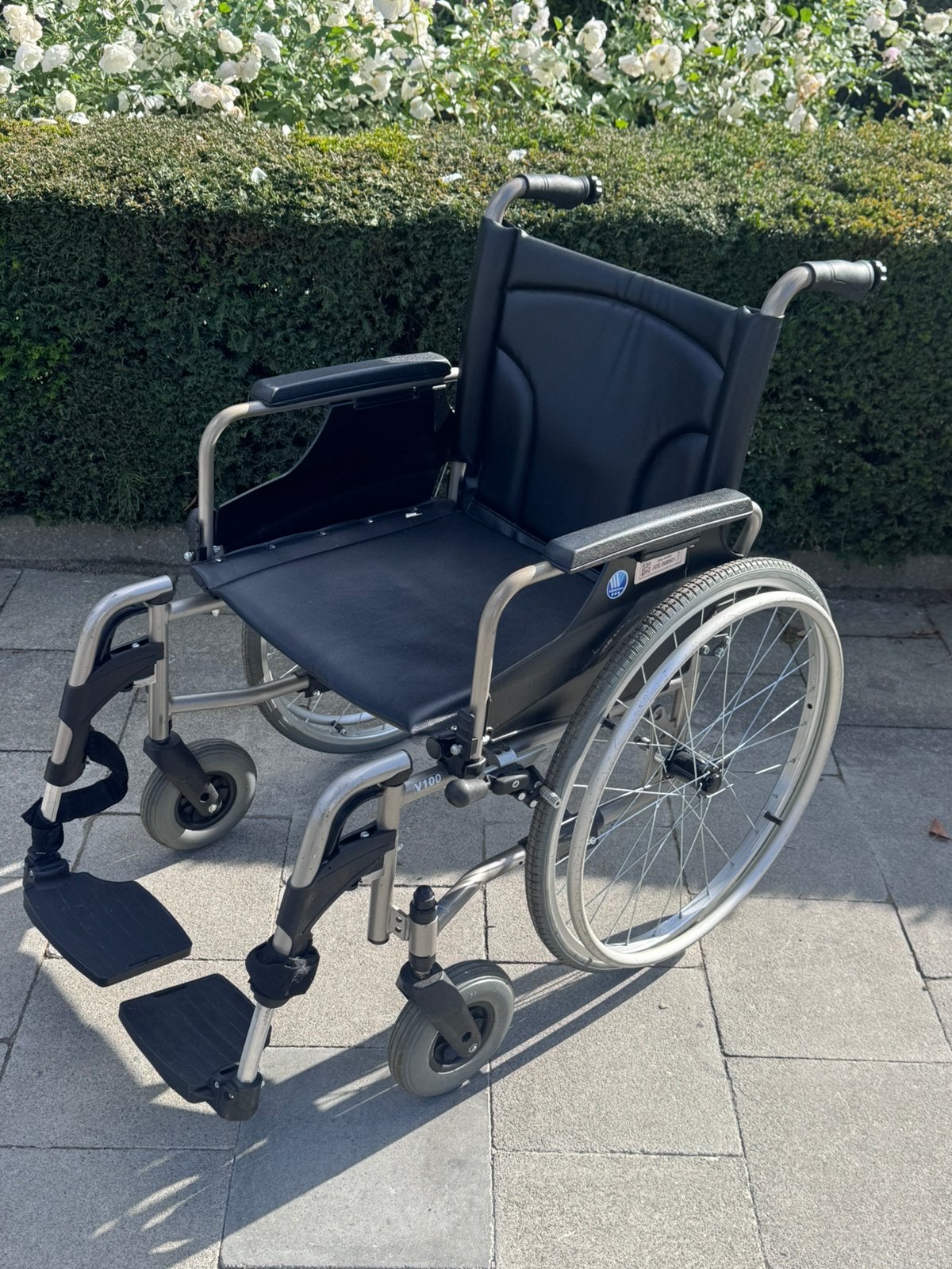 Fauteuil roulante Vermeiren V 100 chaise roulante pliable, Enlèvement ou Envoi, Comme neuf