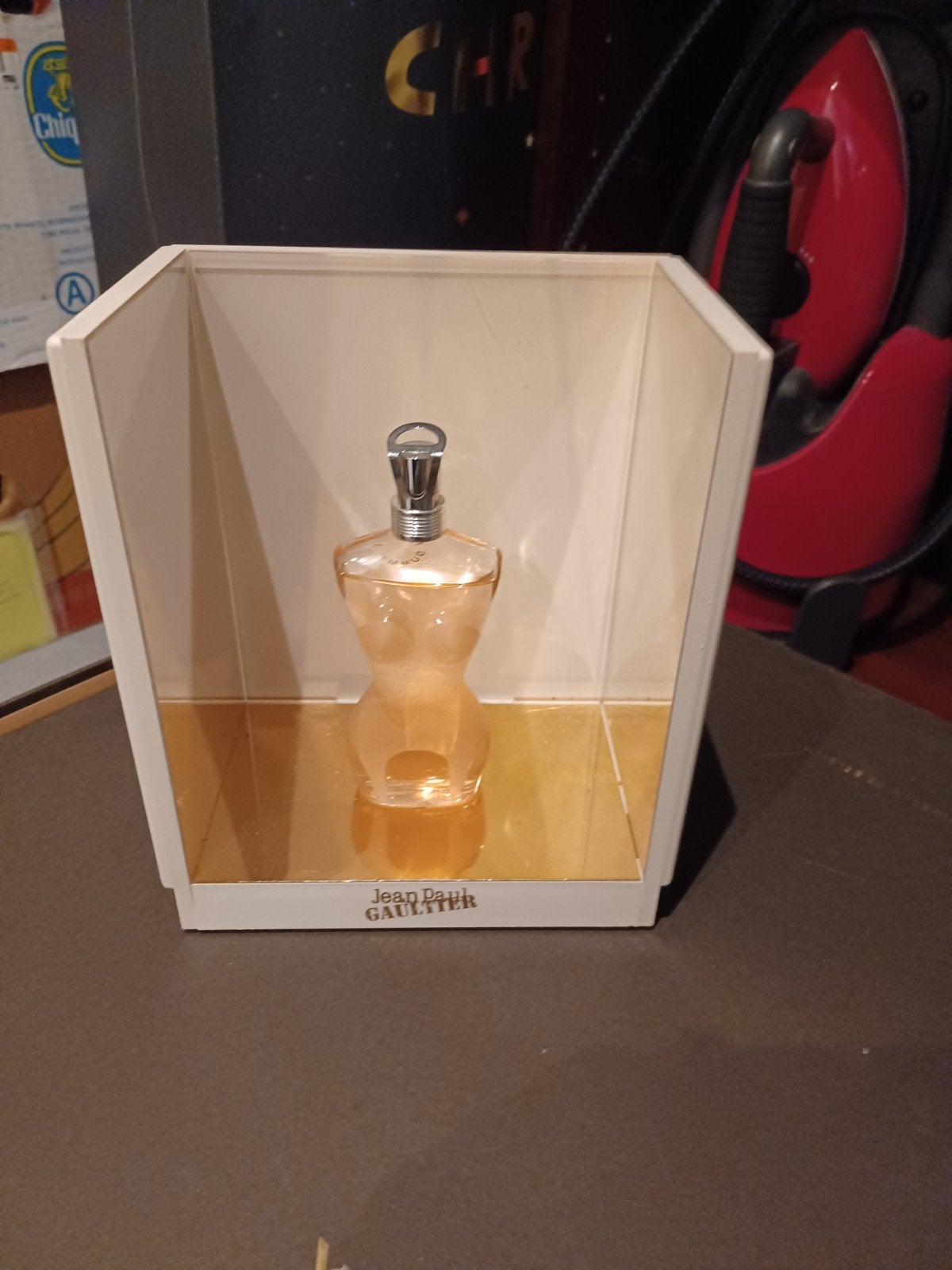 GAULTIER J-Paul Présentoir plexi coussin CLASSIQUE, Envoi