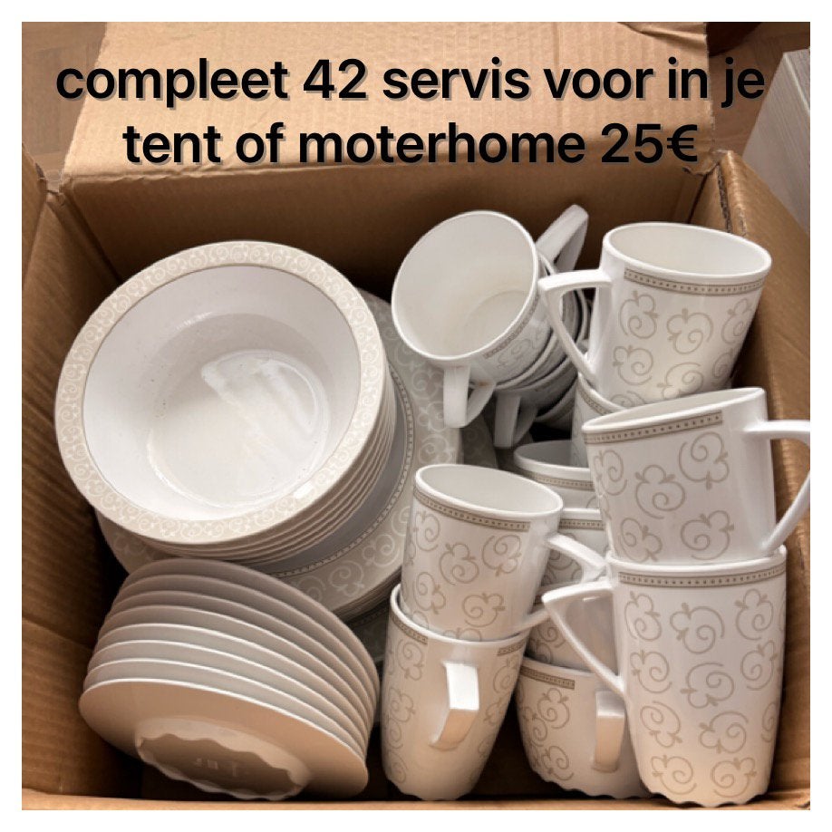 Servies voor tent of moterhome, Caravanes & Camping, Enlèvement, Comme neuf