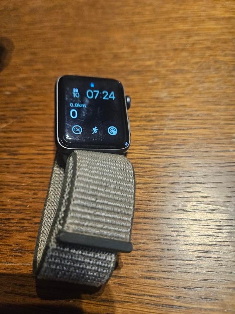 Apple watch series 3 nike, Handtassen en Accessoires, Smartwatches, Ophalen