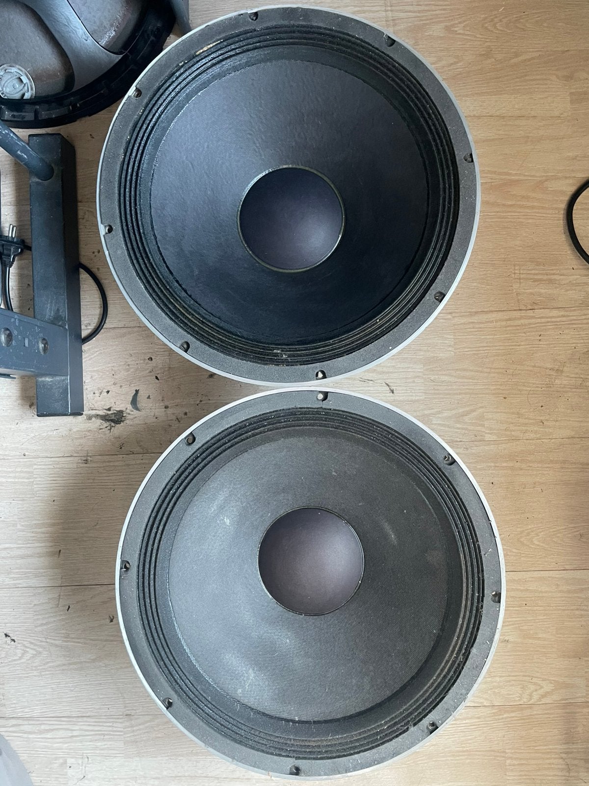 2x Beyma 18G480 +2 recone kits, TV, Hi-fi & Vidéo, Enlèvement, Comme neuf