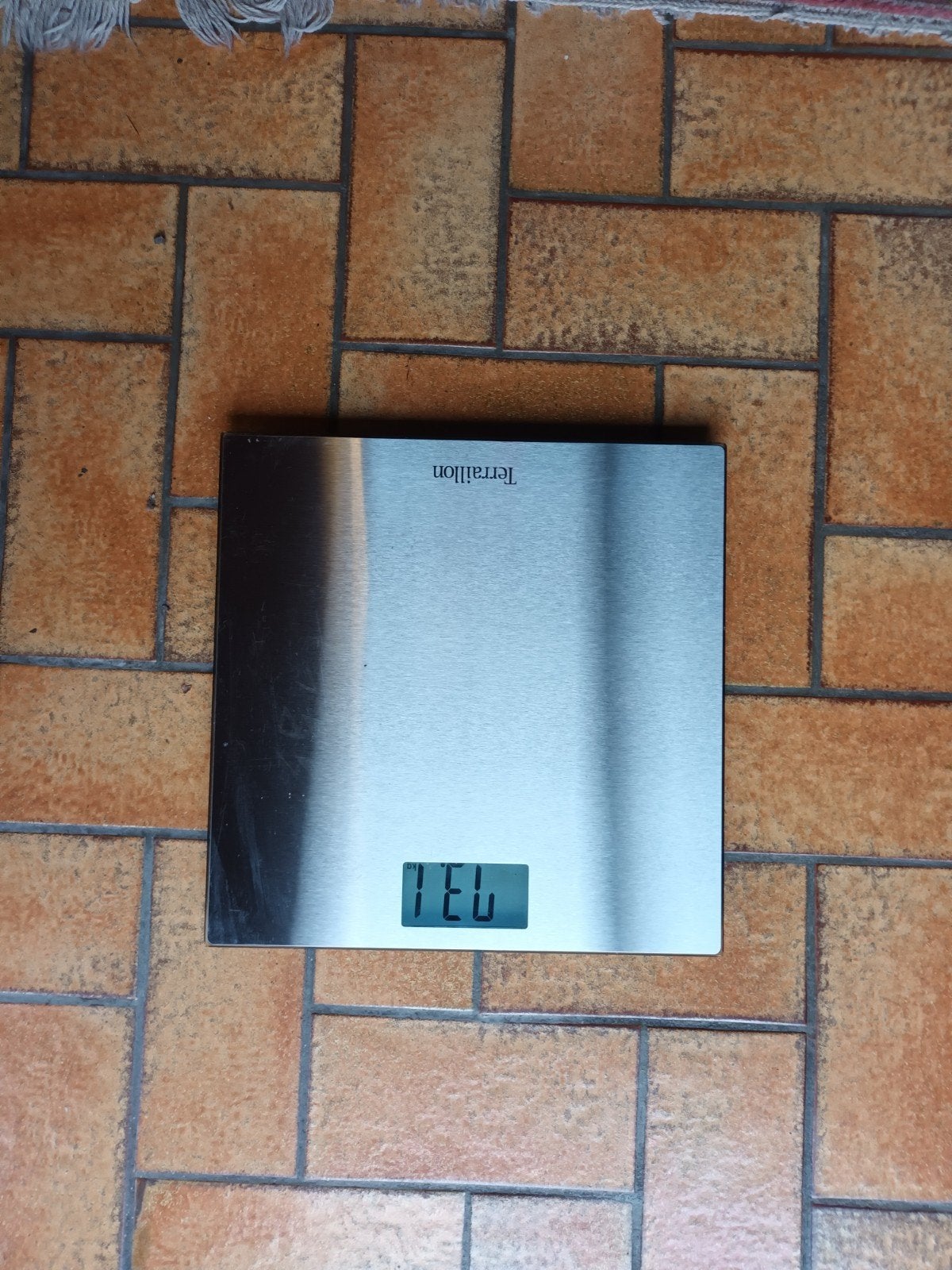 weegschaal terraillon zilverkleurig max 180 kg, Elektronische apparatuur, Ophalen