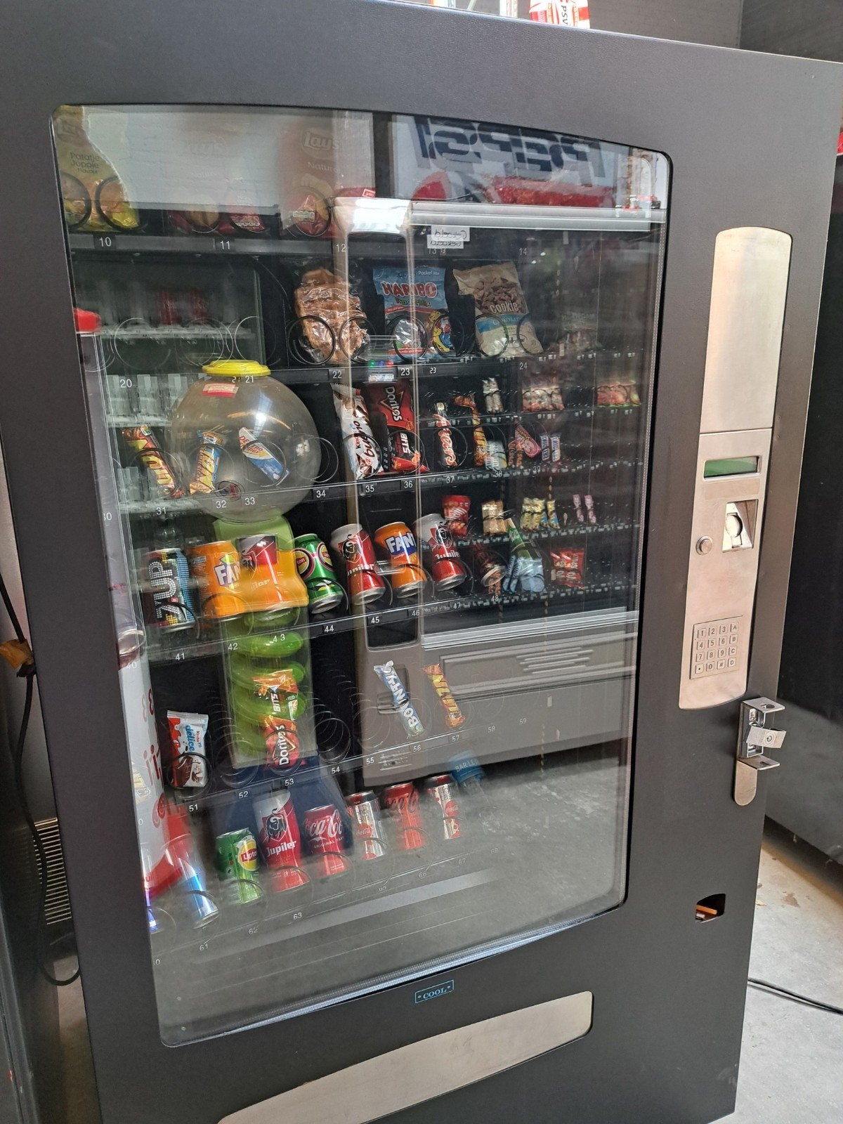 combi automaat met voorraad ruimte gekoeld, Verzamelen, Automaten | Overige, Ophalen