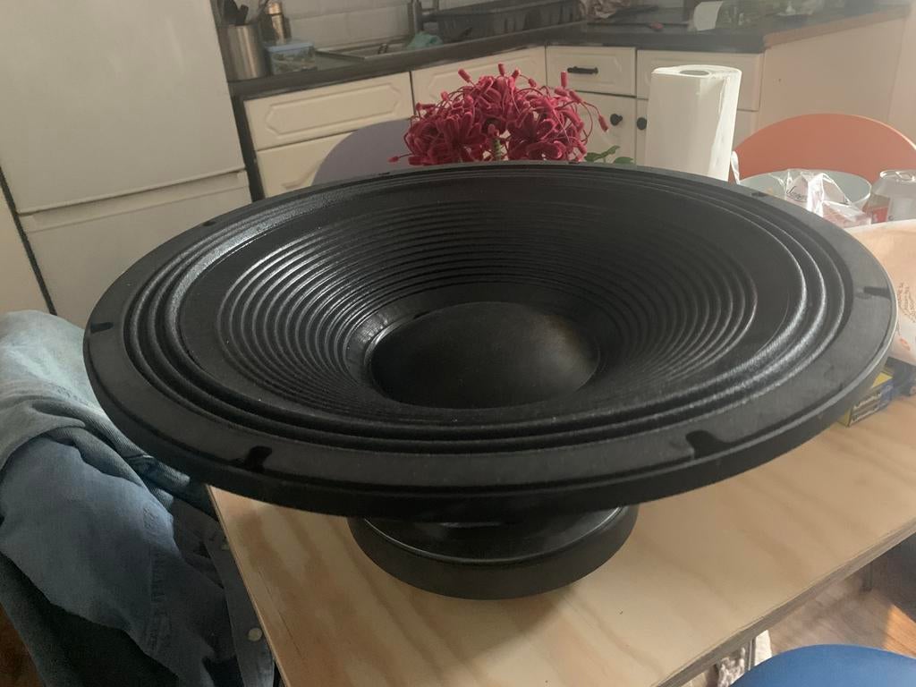 FAITAL PRO 18HP1030, Autres marques, Subwoofer, Comme neuf, Enlèvement