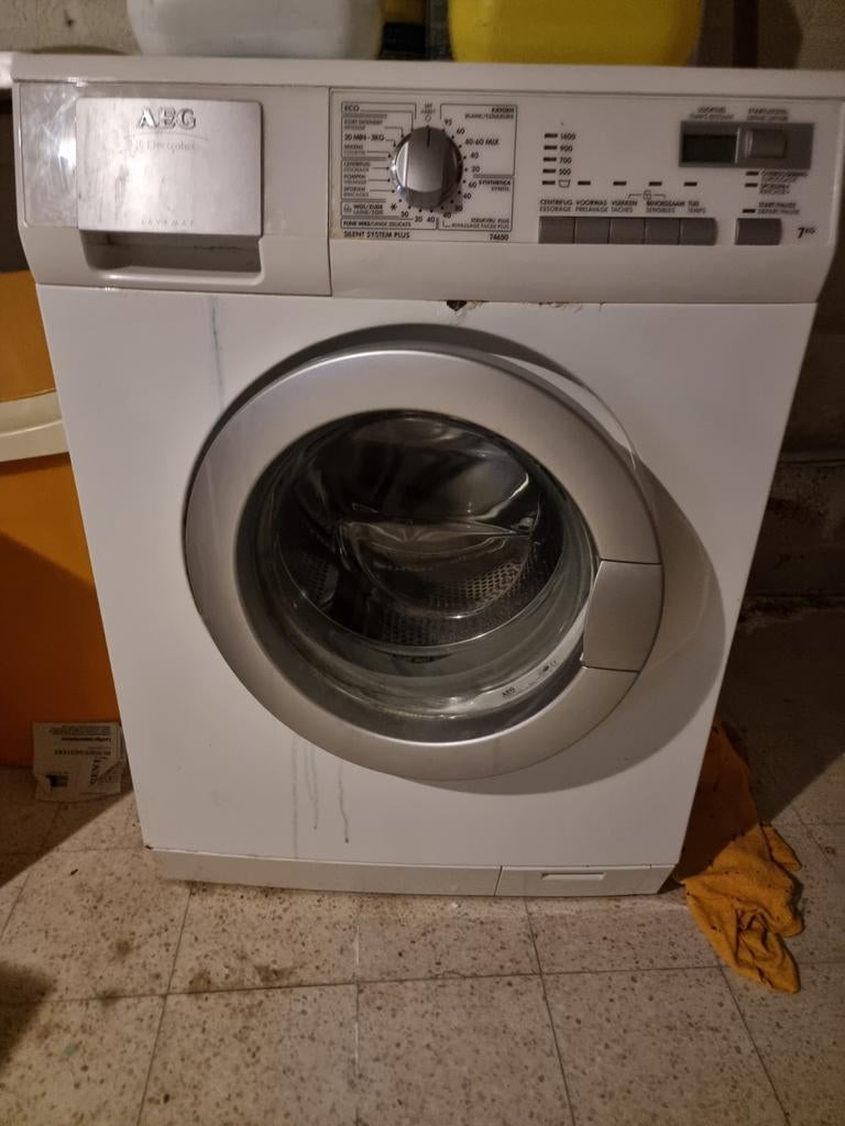 AEG wasmachine, Enlèvement