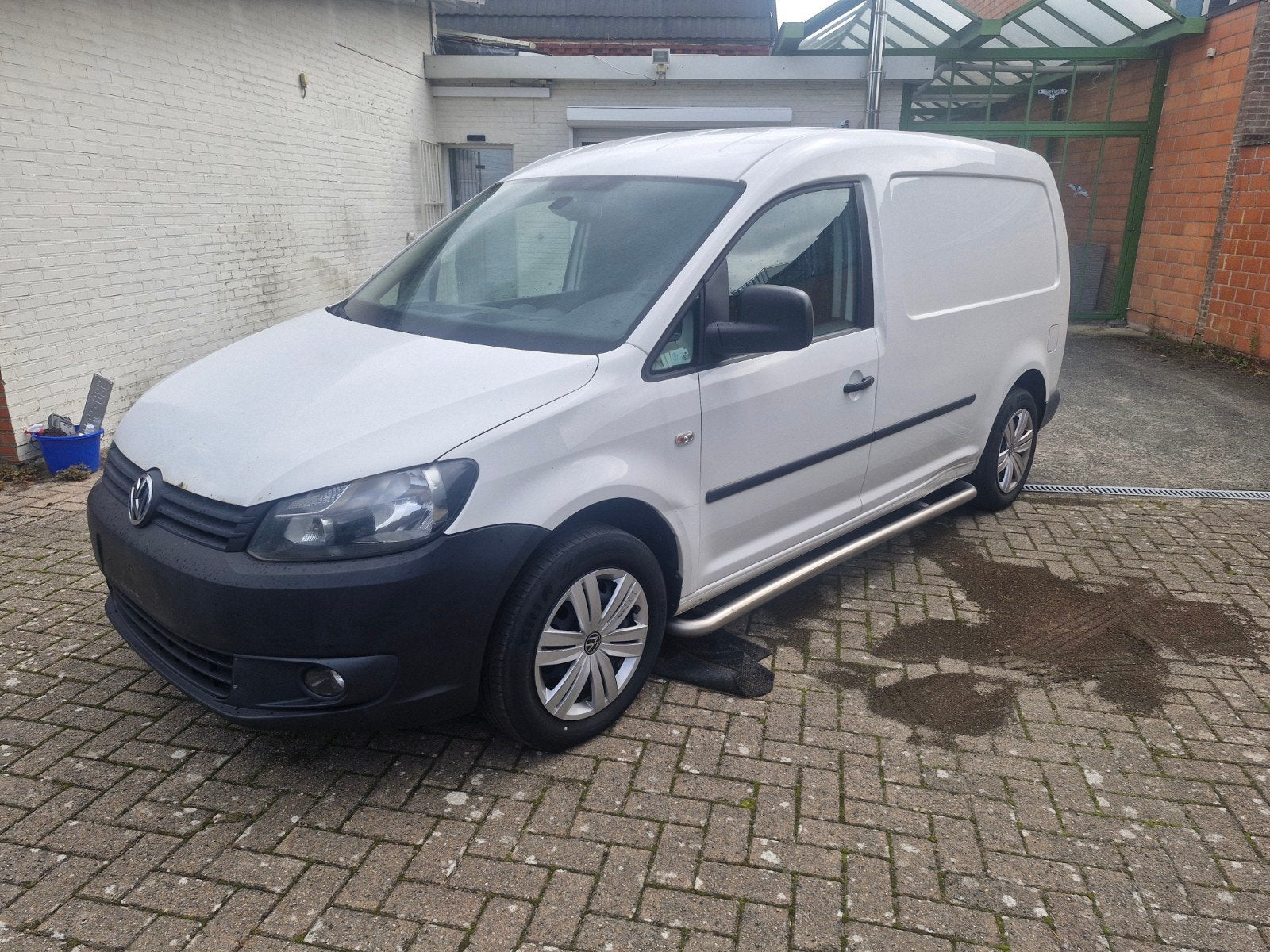 VW CADDY MAXI 2013 1.6TDI 75KW AIRCO EXPORT PAPIER NL, Auto's, Voorwielaandrijving, Zwart, 4 cilinders, Volkswagen