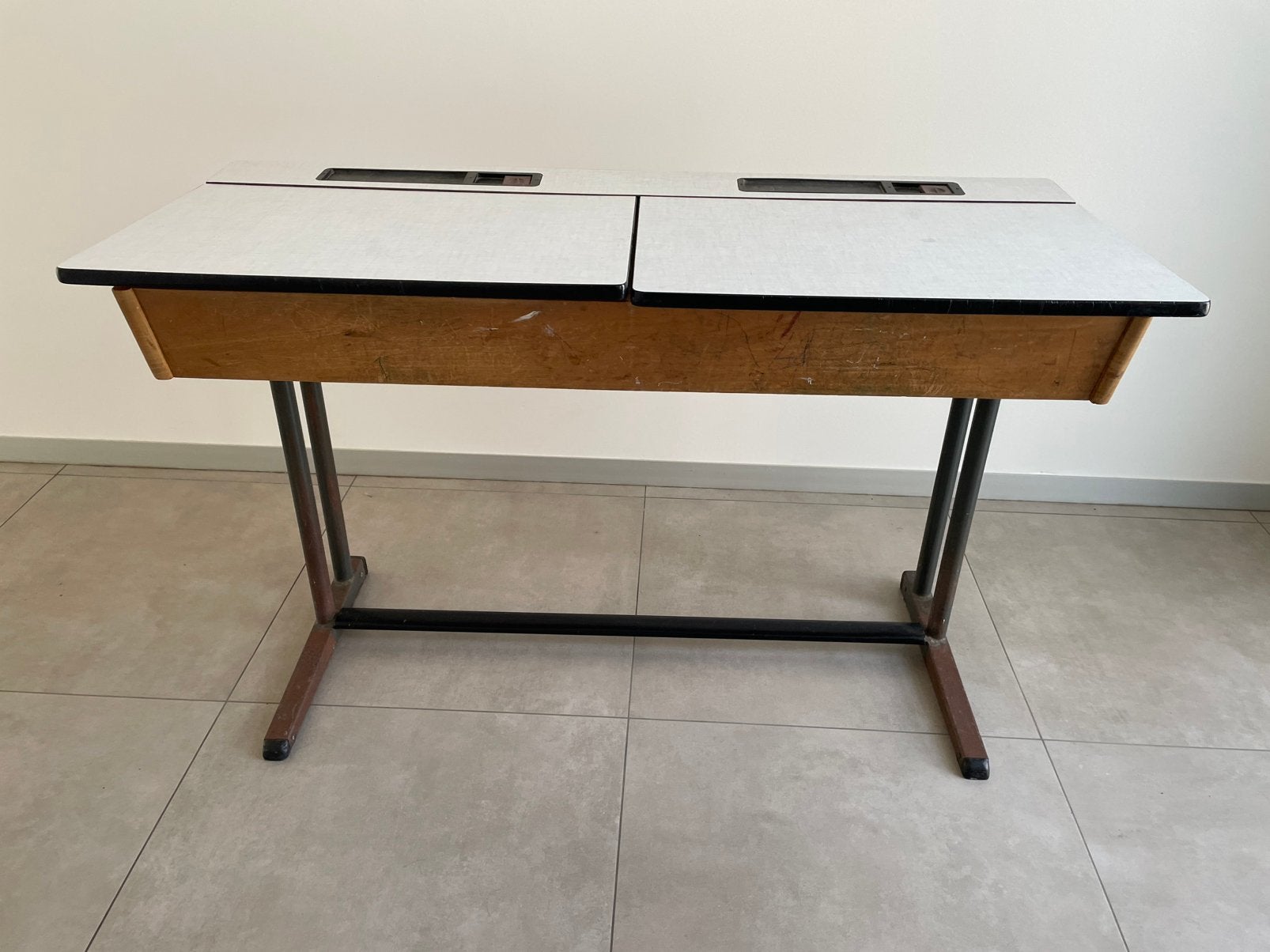 Brocante schoolbankje, Maison & Meubles, Bureau d'écolier, 110 cm, 45 cm, Enlèvement