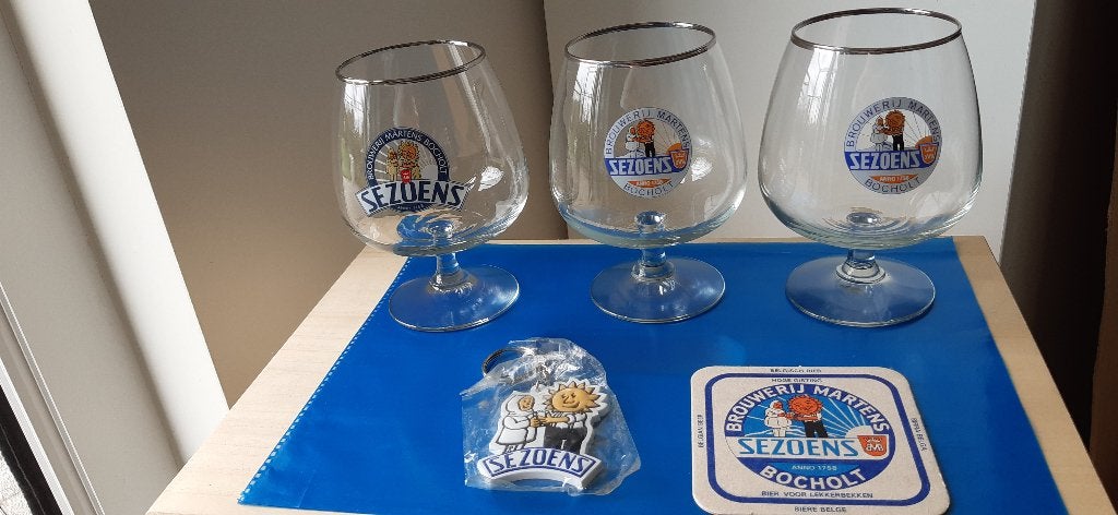 bier Sezoens 3x glas bolletje + bierviltje + sleutelhanger, Verzamelen, Biermerken, Ophalen of Verzenden, Zo goed als nieuw, Glas of Glazen