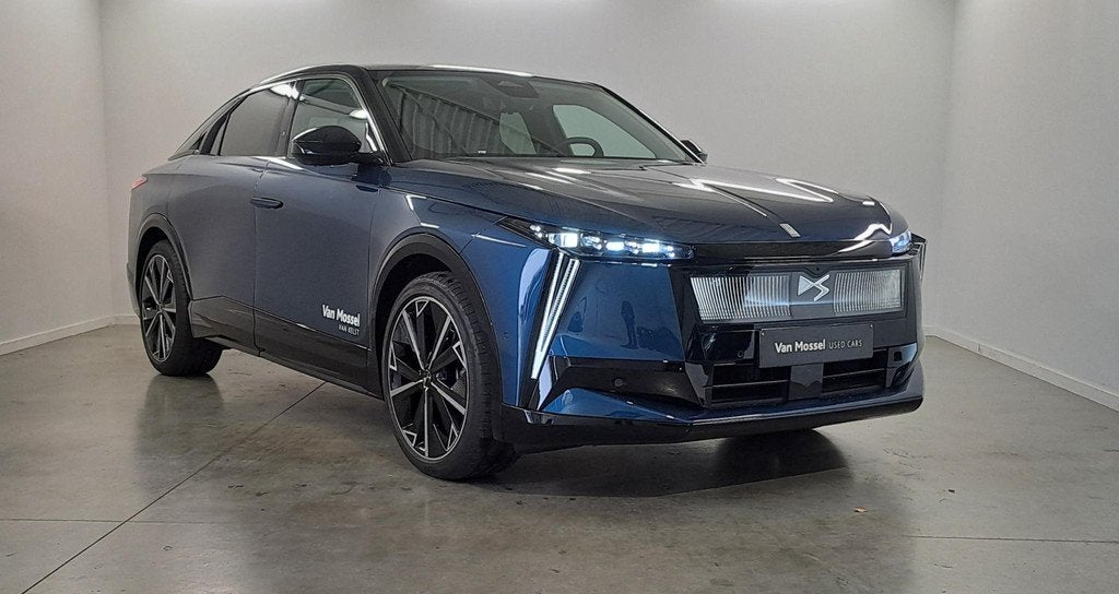 DS N°8 Jules Verne FWD (automatique), Achat, 550 km, Entreprise, 80 kWh