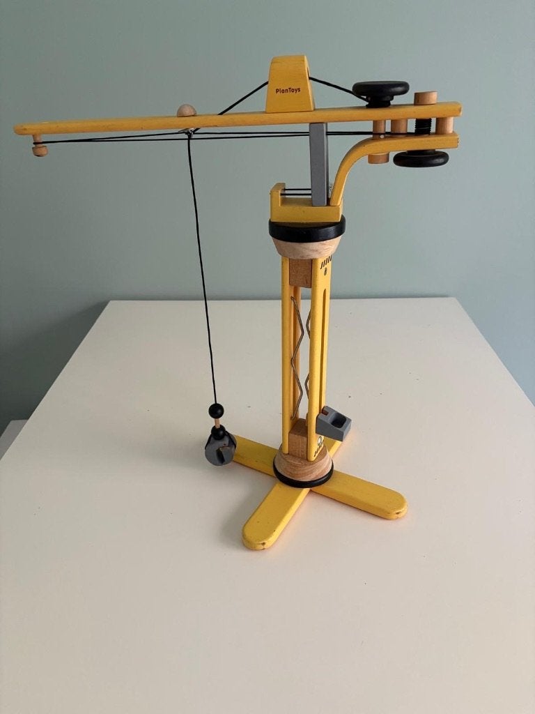 Grue jouet en bois, Enfants & Bébés, Jouets | Jouets en bois, Enlèvement, Comme neuf, Jouet à Rouler ou à Bascule