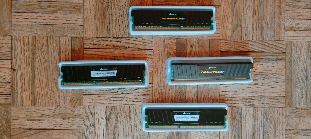 Kit RAM DDR3 Corsair Vengeance LP 16Go (4x4Go) 1600MHz CL9, Ophalen, Gebruikt, DDR3, Desktop