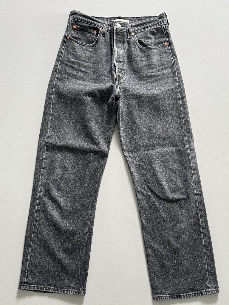jeansbroek Levi's ribcage straight ankle, maat 30x29, Kleding | Dames, Spijkerbroeken en Jeans, Ophalen, Gedragen