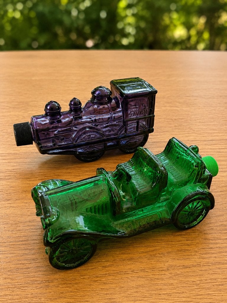 2 vintage glazen flessen van Avon — auto en locomotief, Verzamelen, Ophalen of Verzenden, Gebruikt, Overige typen