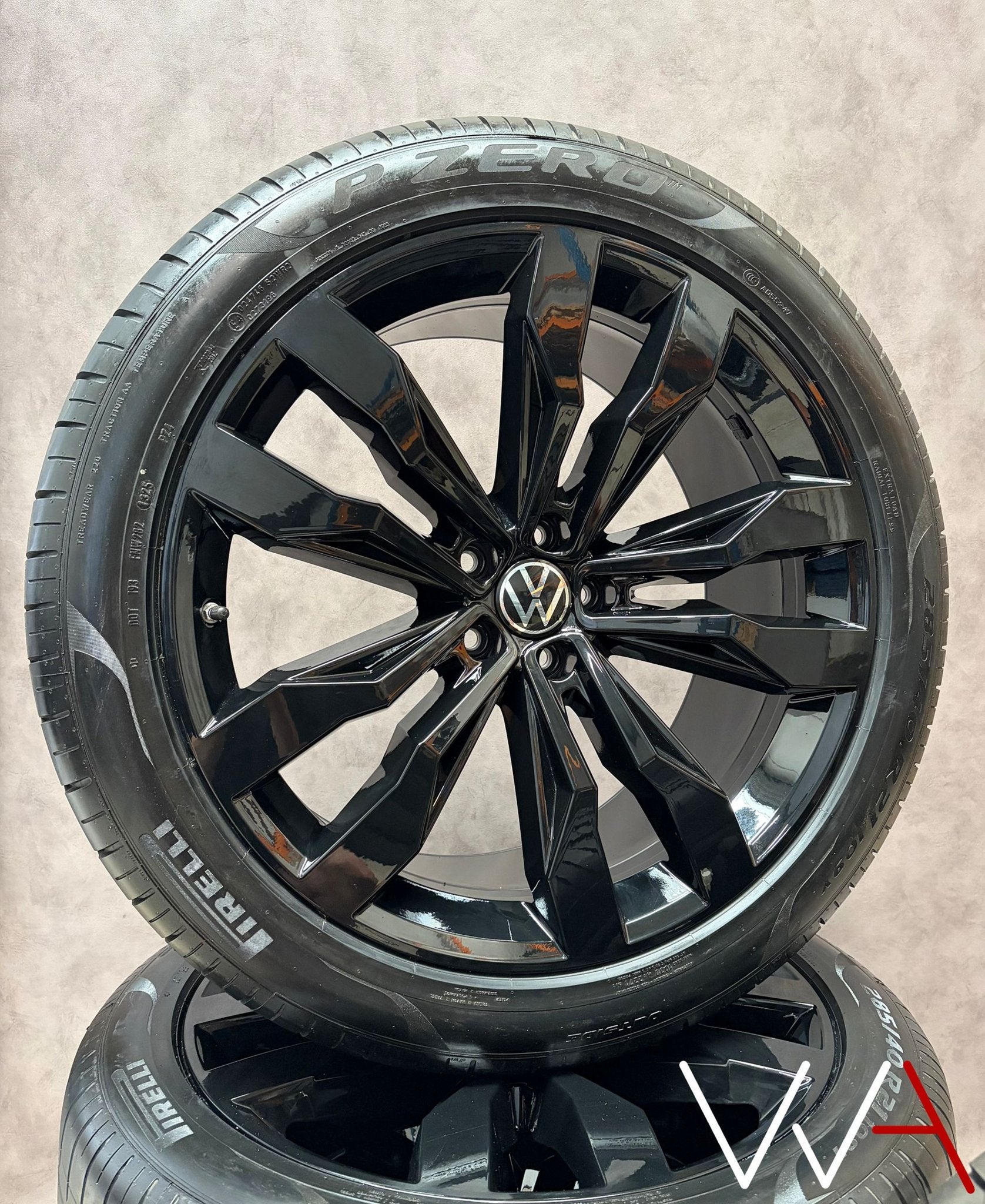 21'' Volkswagen Touareg CR7 Suzuka velgen 2025 BTW set, Auto-onderdelen, Banden en Velgen, Gebruikt, -, -, Banden en Velgen