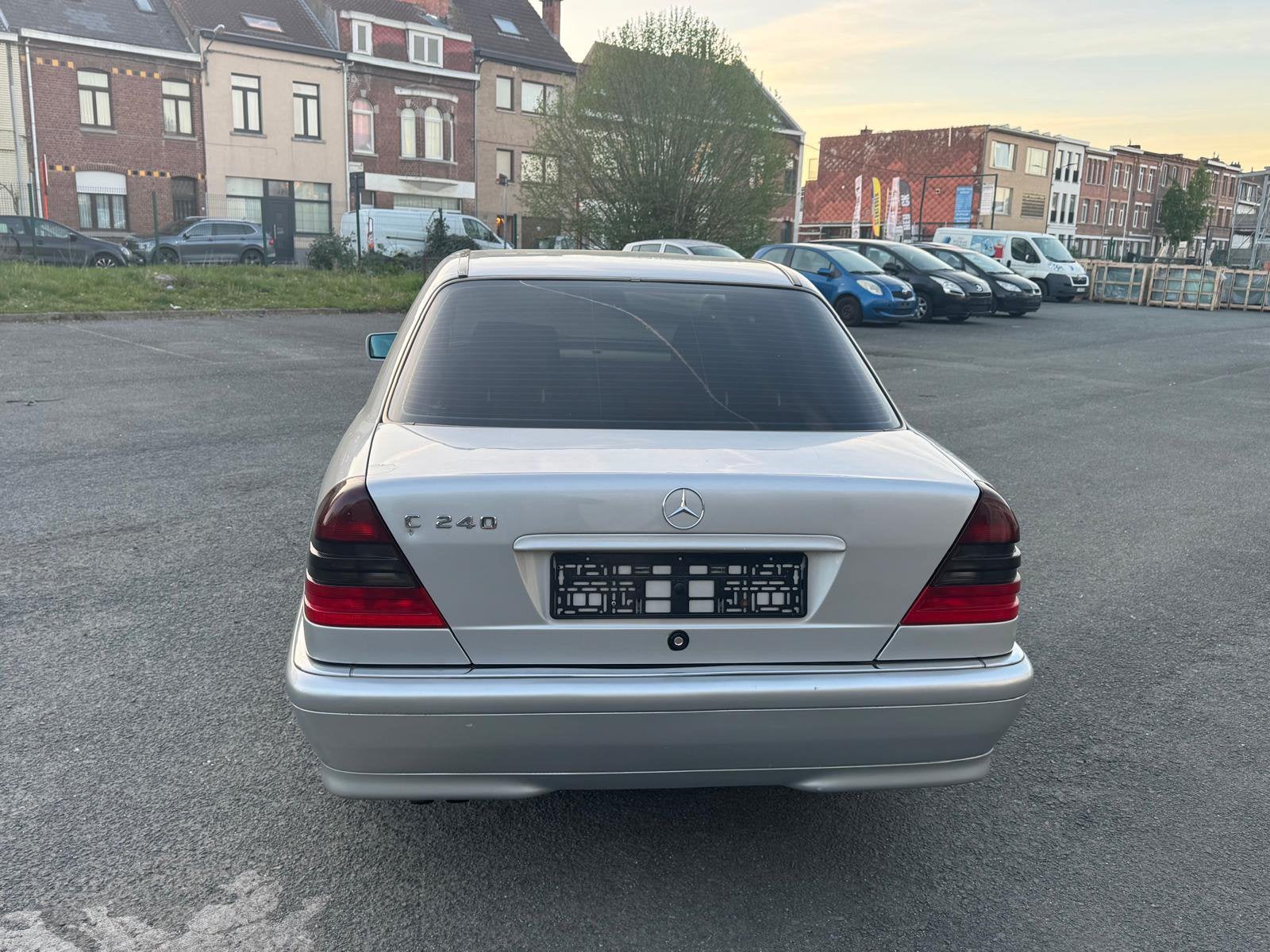 Mercedes Benz  240  essence  année 2000 km190000, Autos, Achat, Entreprise, Boîte manuelle, Classe C
