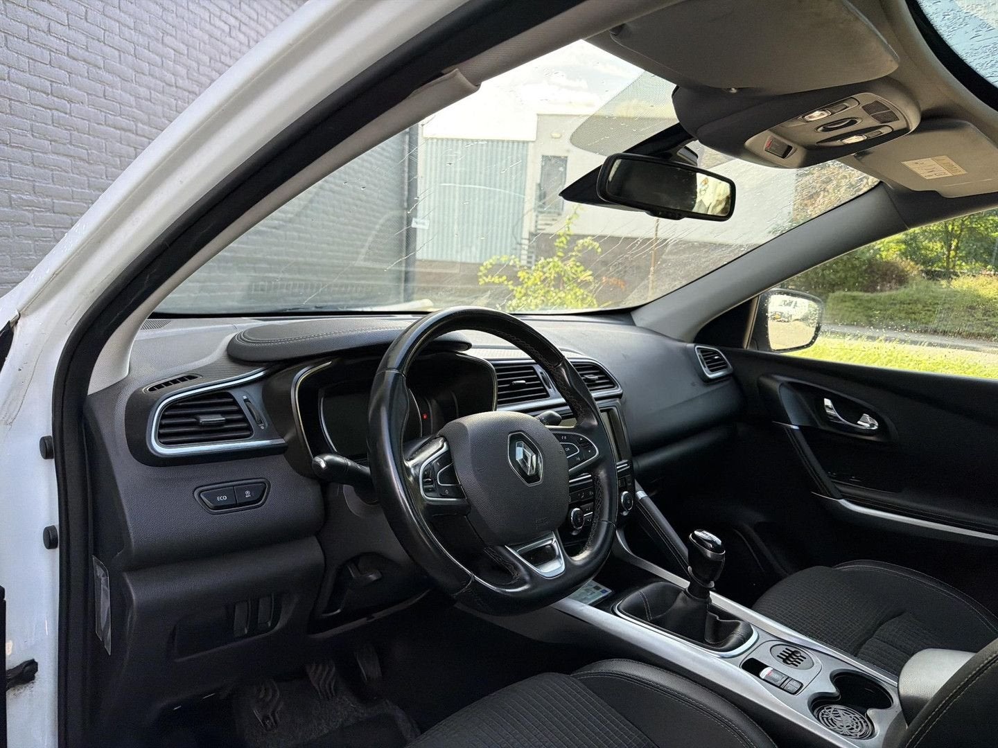 Renault Kadjar 1.2 TCe Bose | Pano | Camera | Cruise | Clima, Auto's, Kadjar, Bedrijf, Handgeschakeld, 130 g/km