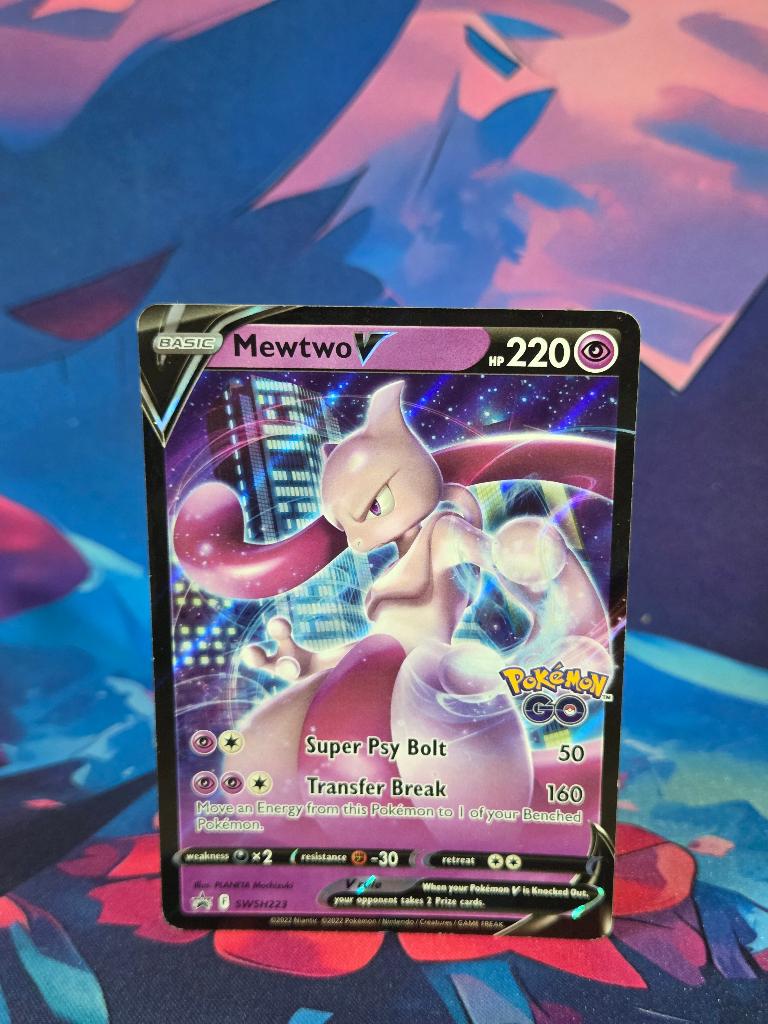 Mewtwo V Promo SWSH223 Pokémon GO, Enlèvement ou Envoi