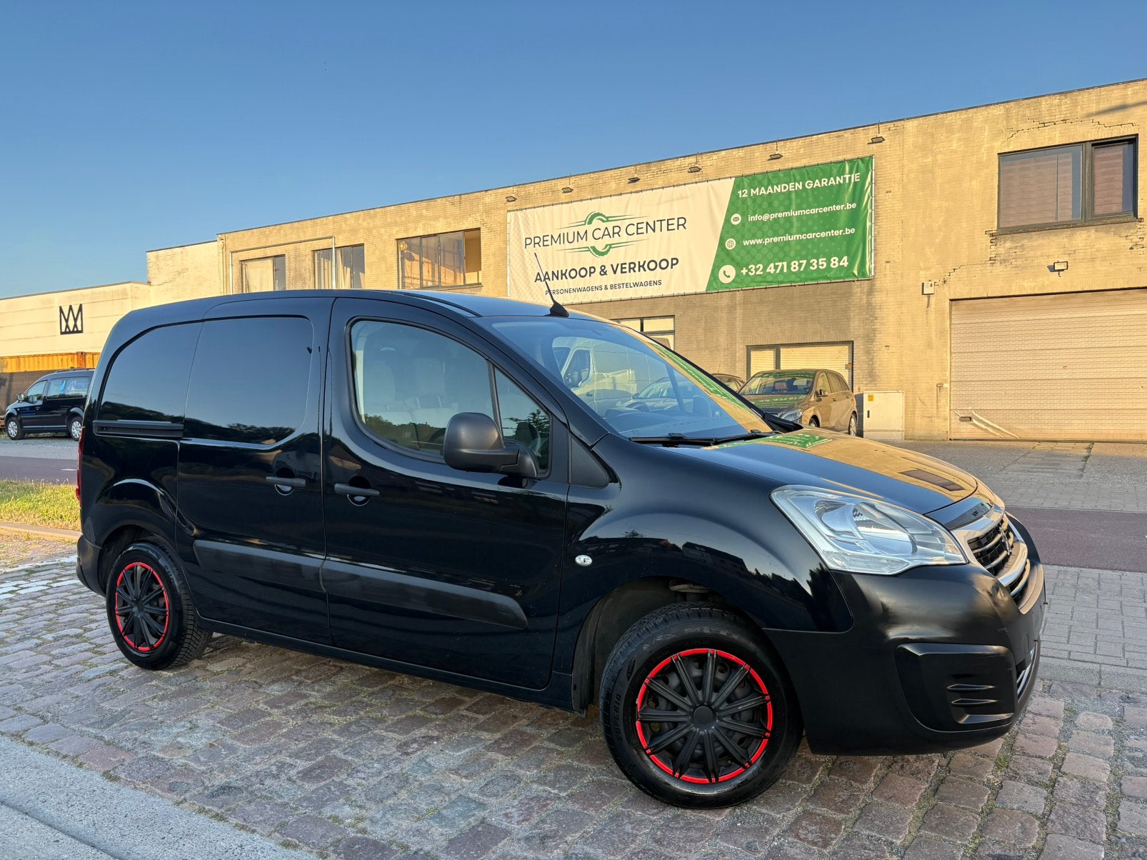 Peugeot Partner | 12 M Garantie | 84 Dkm | Benzine | 2018 |, Auto's, Bestelwagens en Lichte vracht, Voorwielaandrijving, Stof