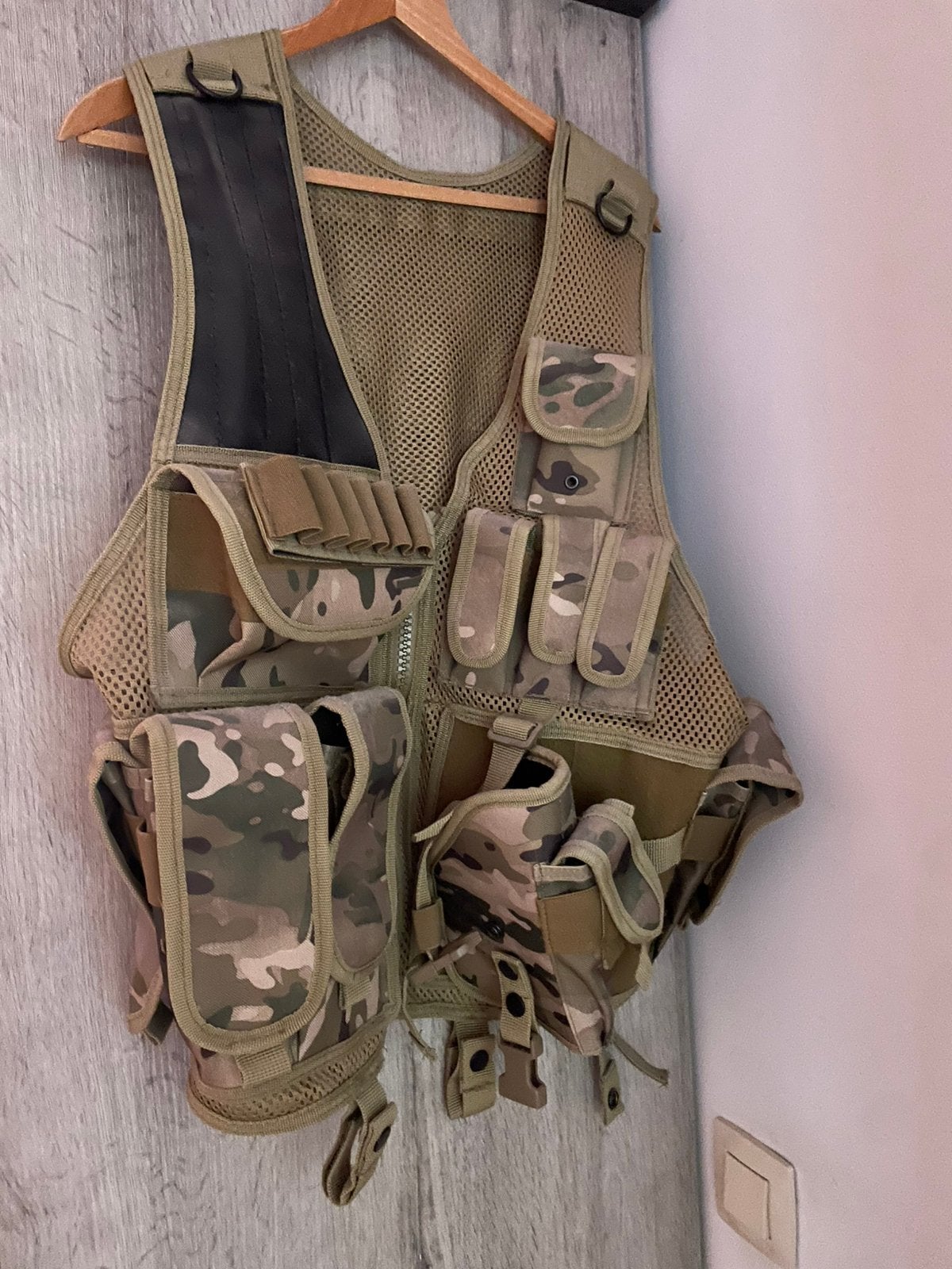 Paintball vest., Ophalen
