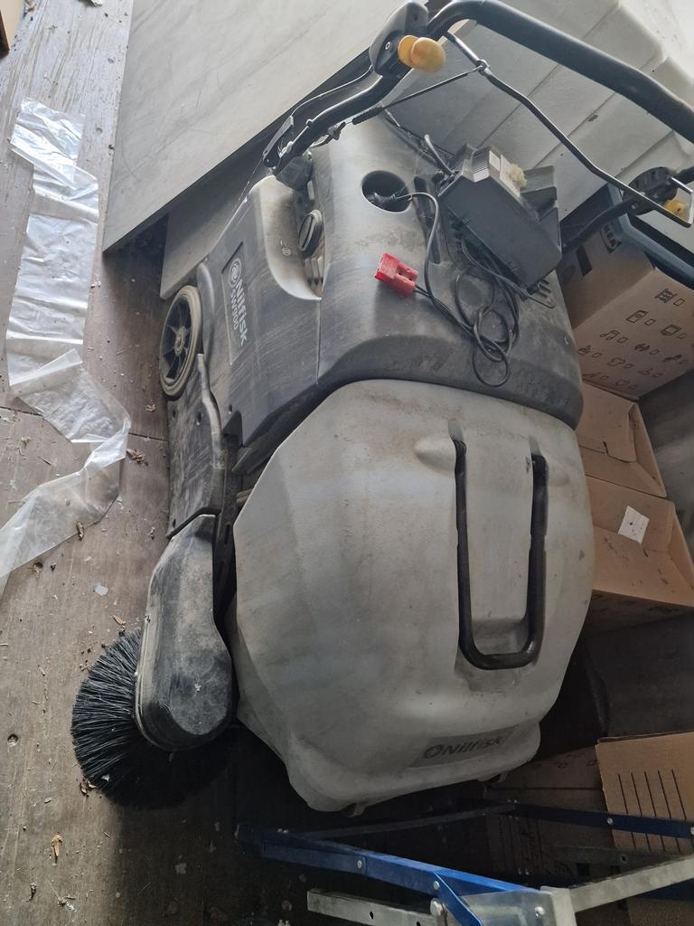 balayeuse nilfisk SW900, Enlèvement ou Envoi