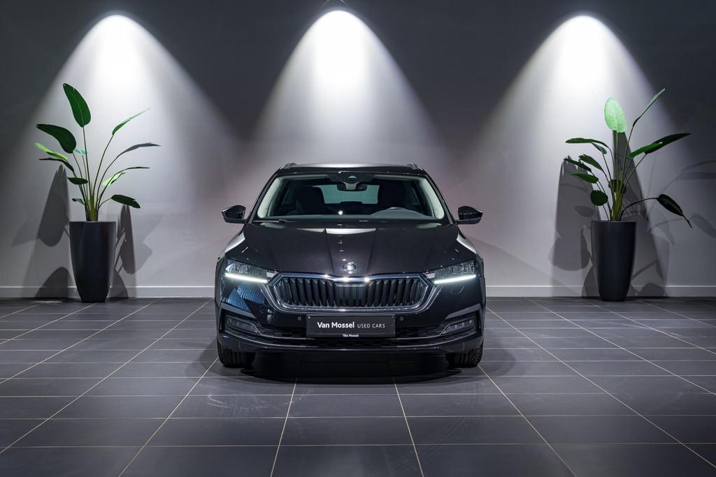 Skoda Octavia Combi 1.0 TSI 81kW Ambition CARPLAY | ZETELVER, Auto's, Skoda, Voorwielaandrijving, Bedrijf, 5 deurs, 3 cilinders