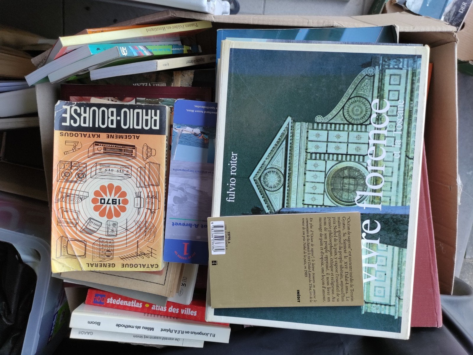 TE RUILEN : DOOS VOL BOEKEN, Ophalen