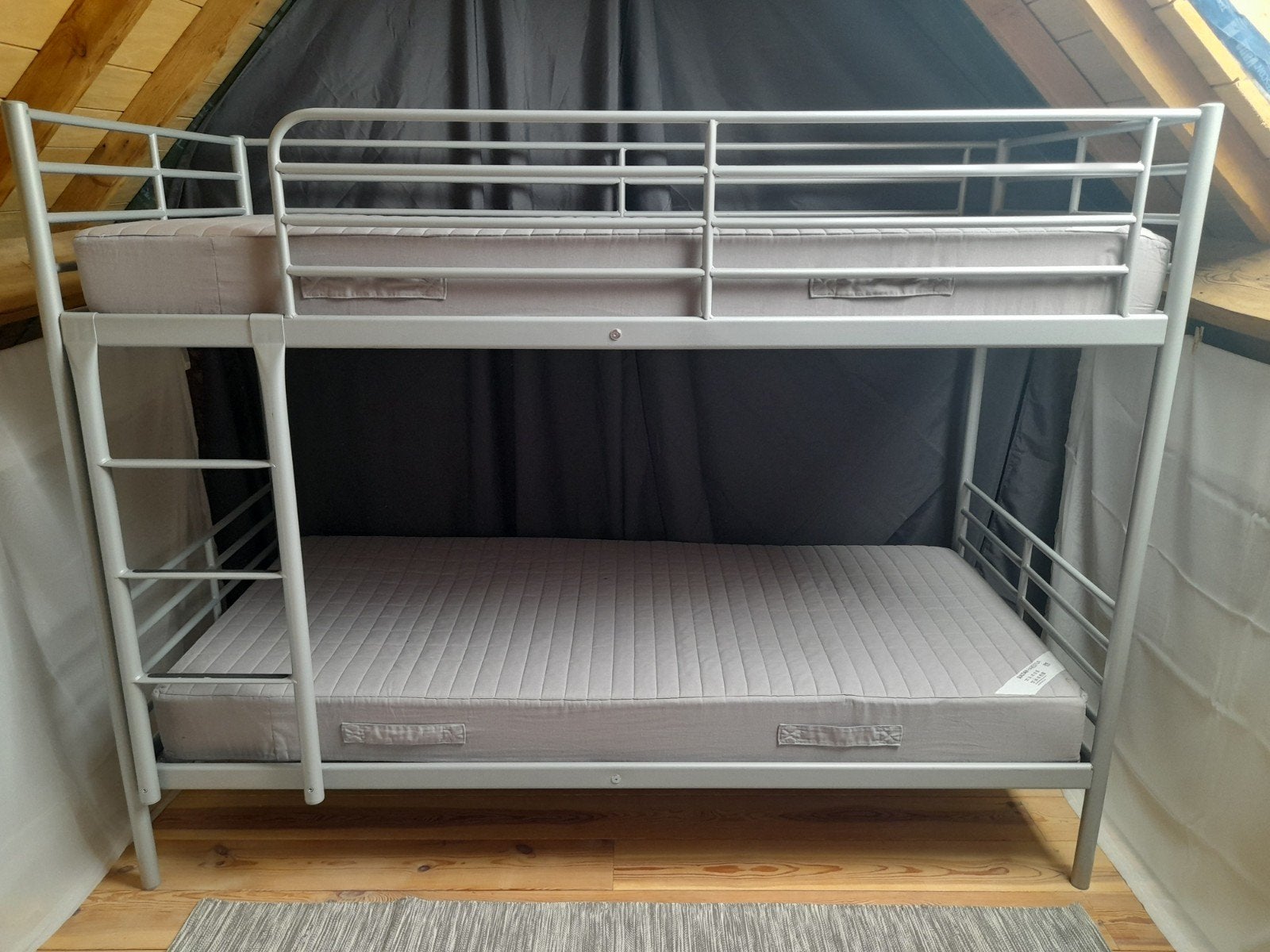 Stapelbed+ matrassen, Ophalen, Stapelbed