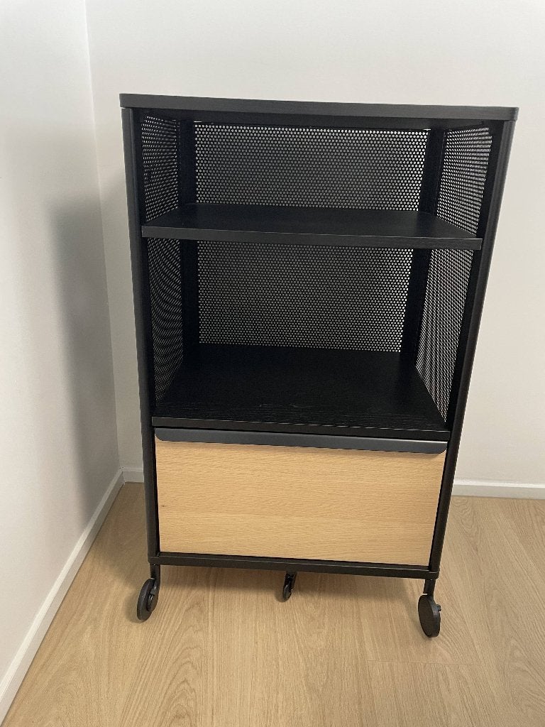 Bekant kast ikea zwart medium, Ophalen, Zo goed als nieuw