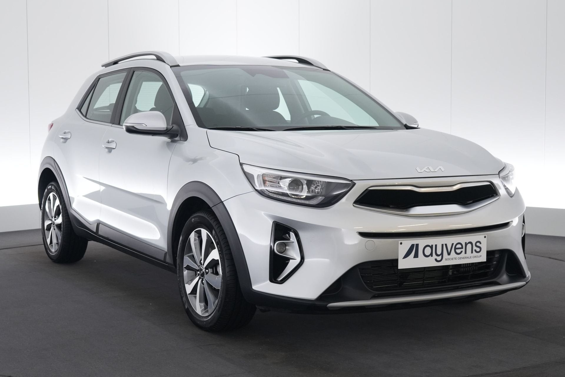 (2GRH920) KIA STONIC, Argent ou Gris, Achat, 998 cm³, Carnet d'entretien