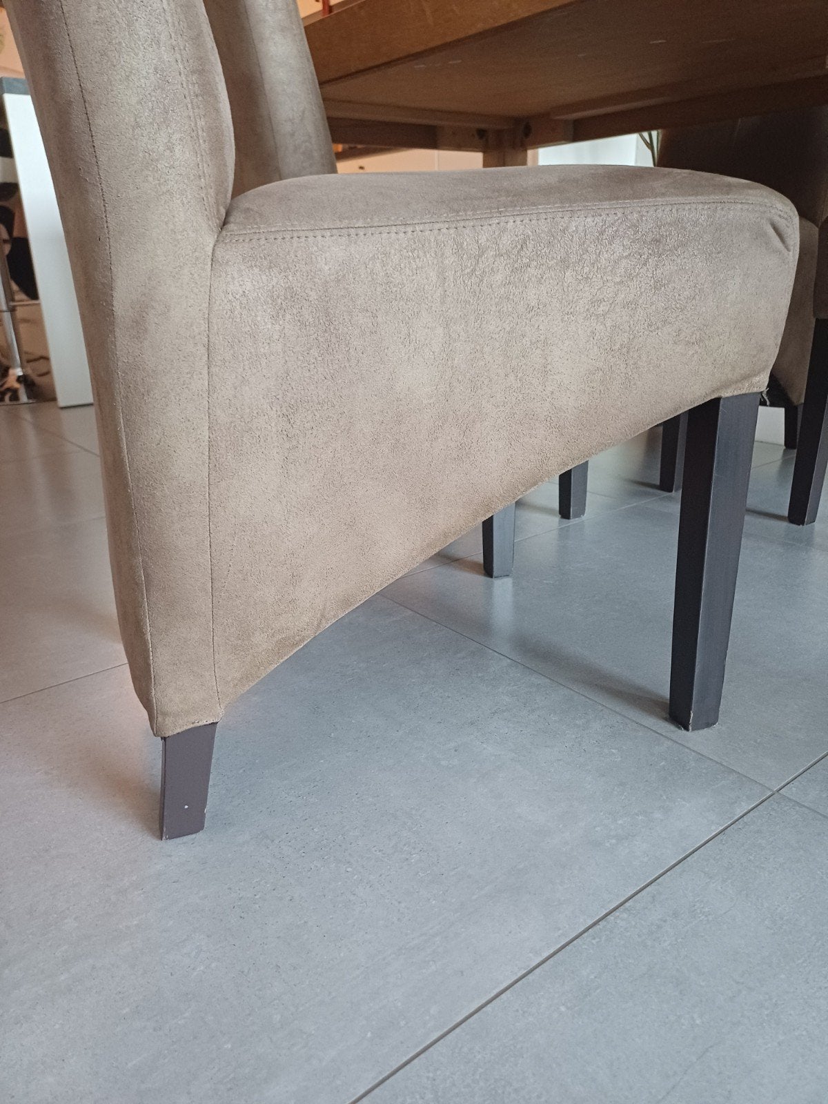 4 gratis stoelen, Ophalen