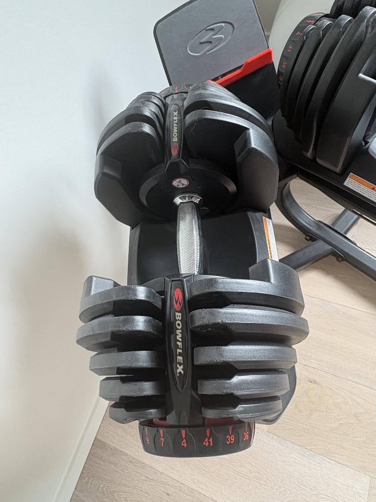 Bowflex 1090i verstelbare dumbbells 41kg + standaard, Sport en Fitness, Ophalen, Zo goed als nieuw, Benen, Dumbbell