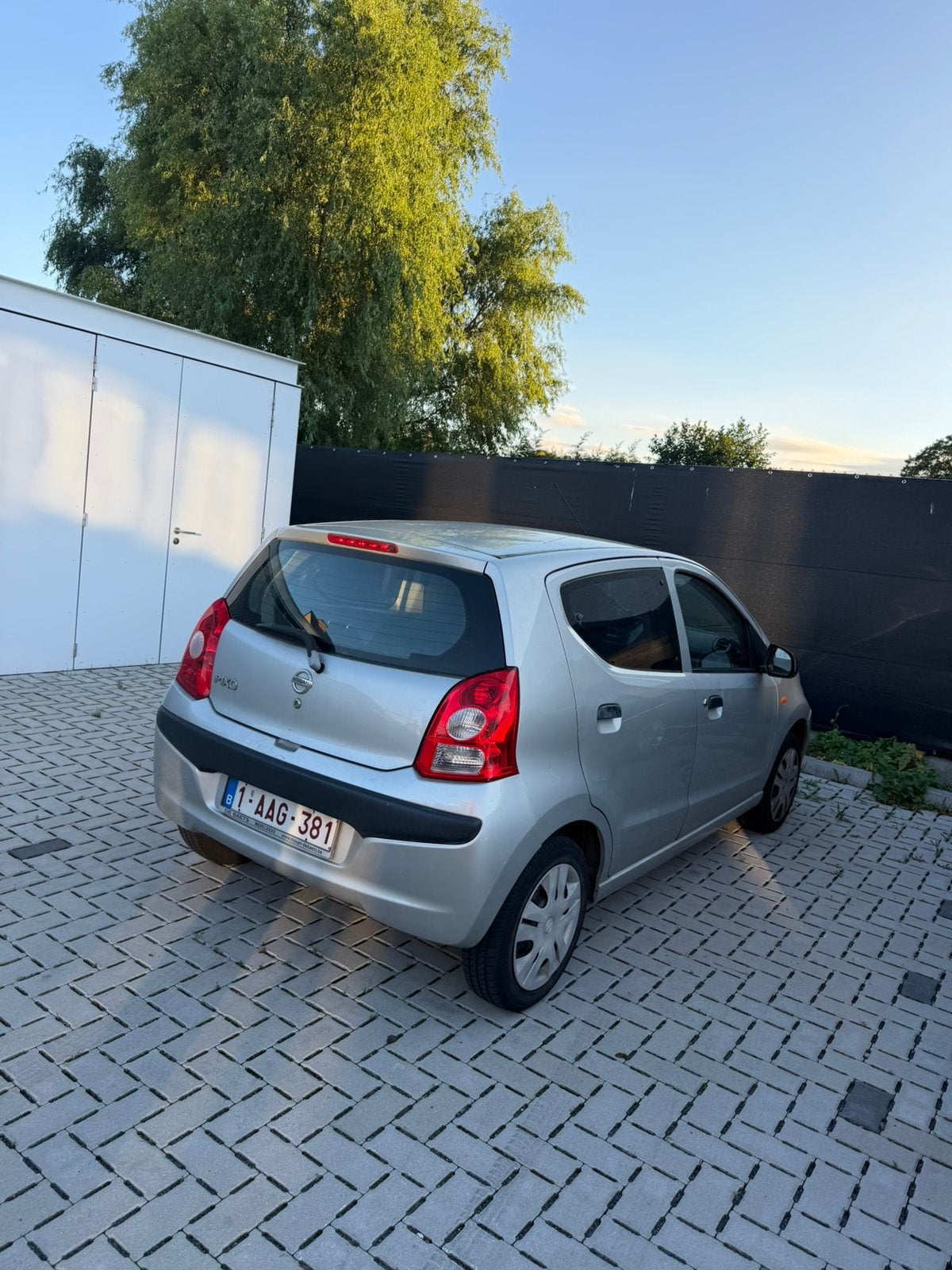 Magnifique Nissan Pixo, Autos, Argent ou Gris, Achat, Boîte manuelle, Particulier