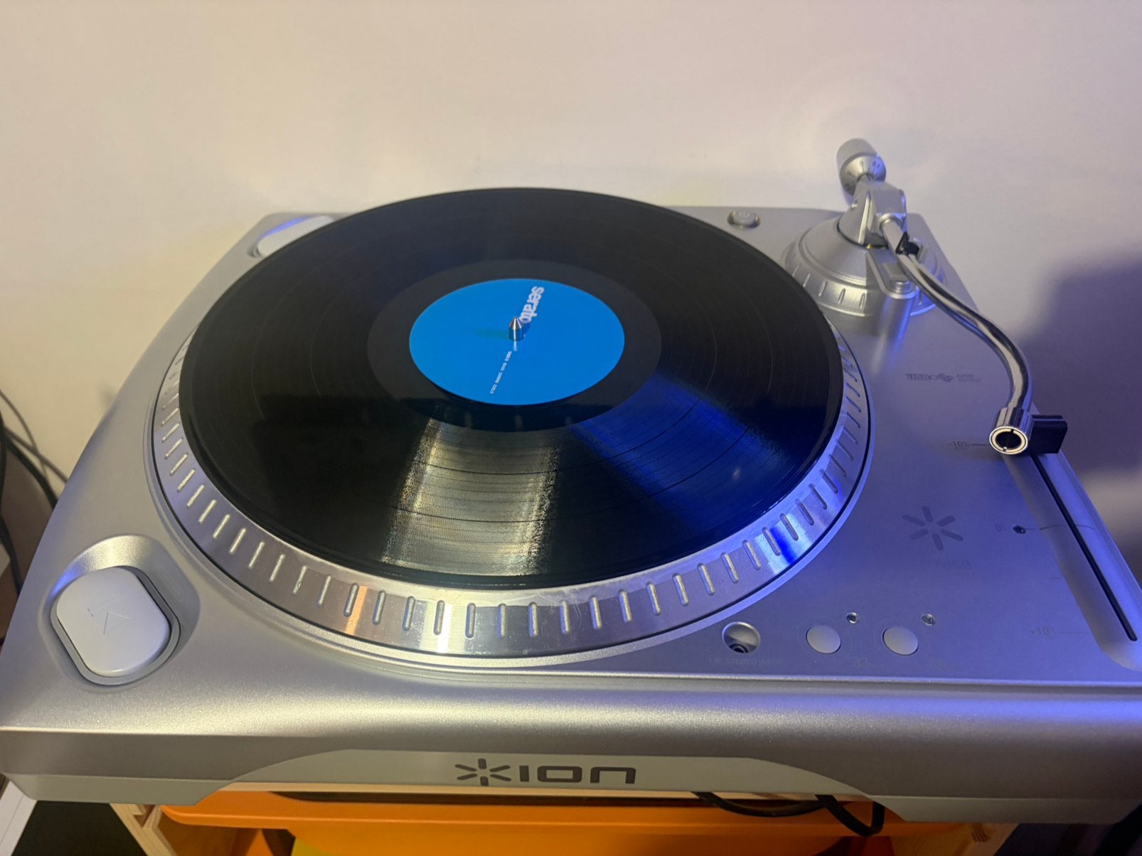 Platenspeler ION ITTUsb, Muziek en Instrumenten, Ophalen, Zo goed als nieuw