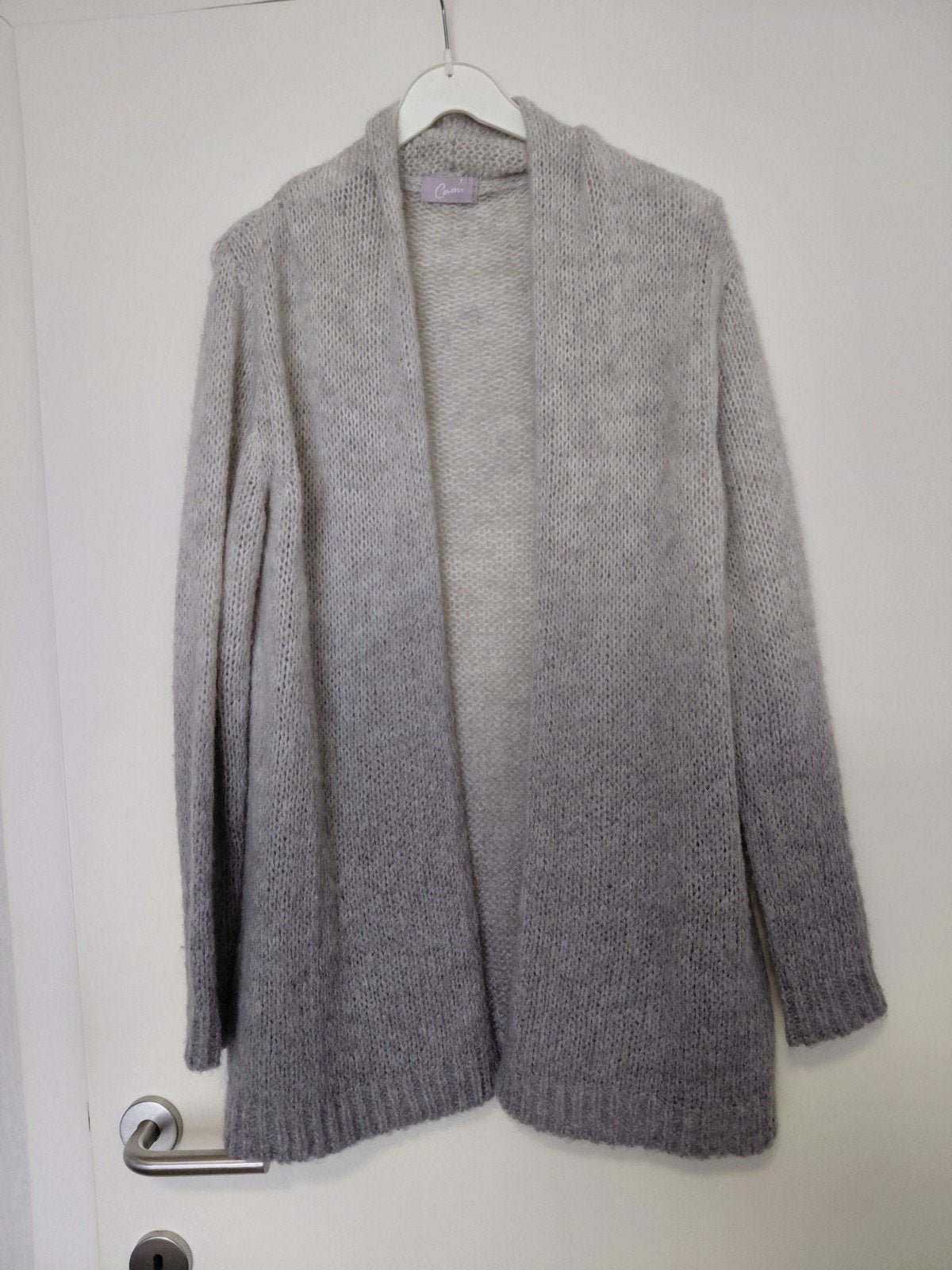Grijze Cardigan zeer zacht maat TU, Kleding | Dames, Jasjes, Kostuums en Pakken, Ophalen of Verzenden