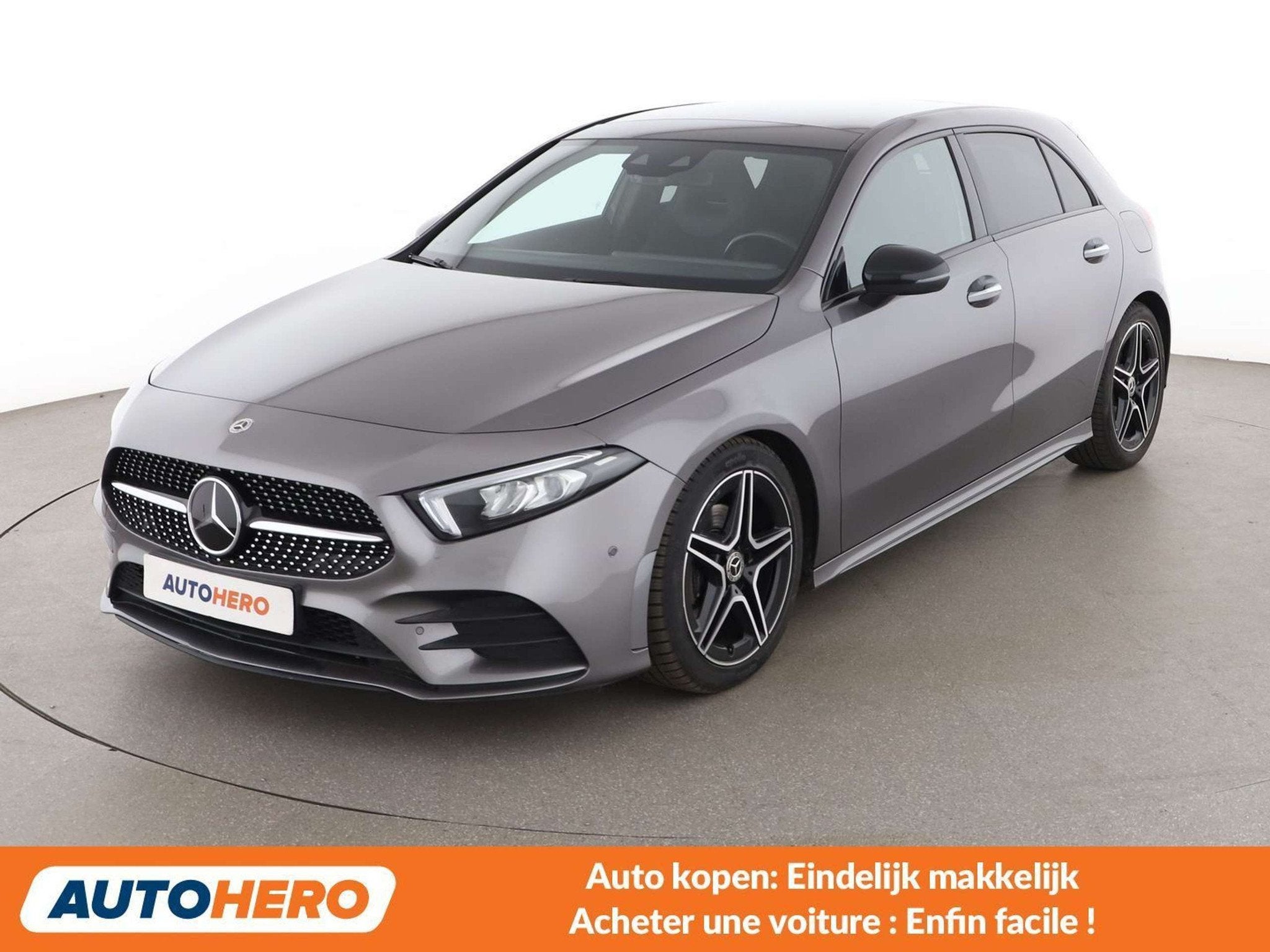 Mercedes-Benz A-Klasse 200 A 200 d AMG Line (bj 2021), Auto's, 1490 kg, Gebruikt, Lichtsensor, Alcantara