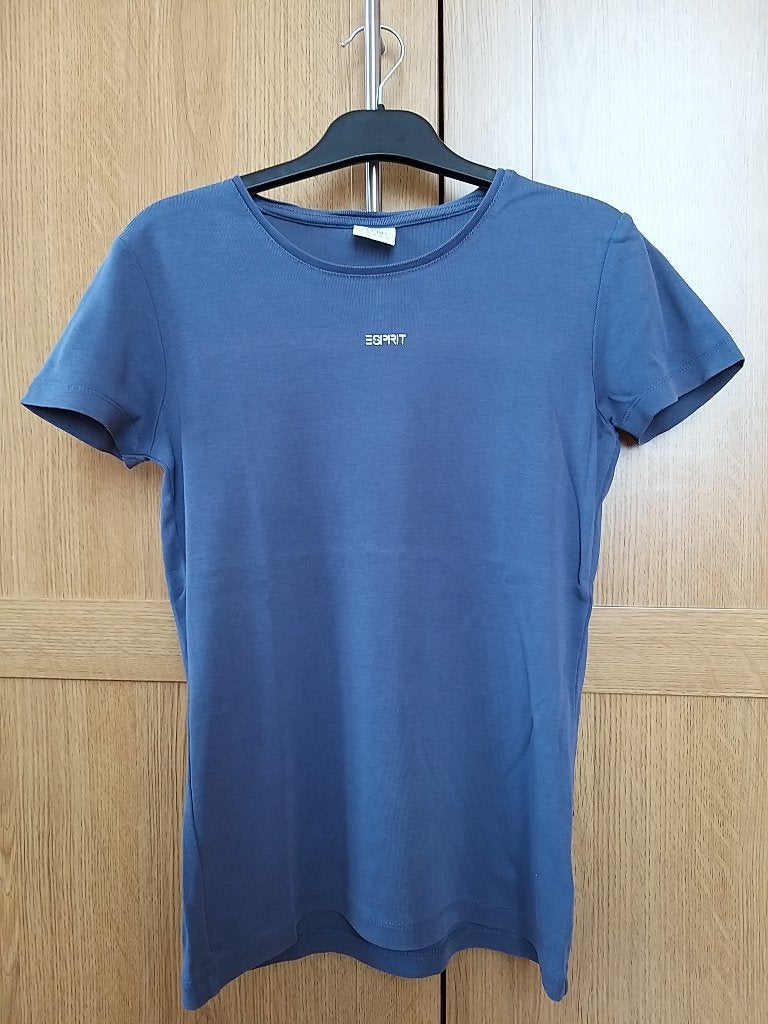 Esprit T-shirt marineblauw klassiek M  essential dames logo, Kleding | Dames, T-shirts, Maat 38/40 (M), Blauw, Ophalen of Verzenden