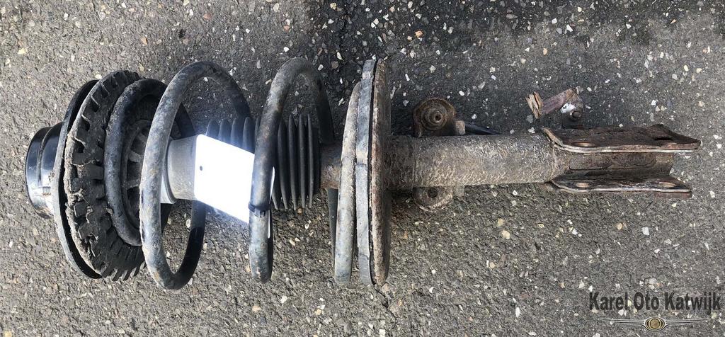 Veerpoot Chrysler Voyager / Grand Voyager 2004-2008, -, Utilisé, -, -