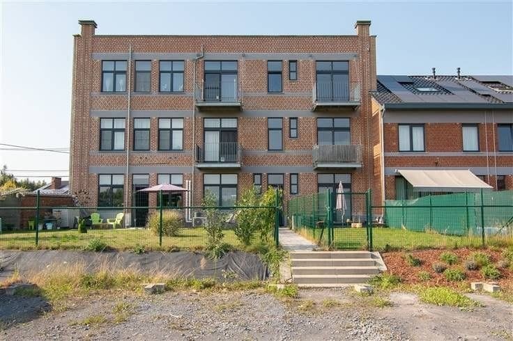Appartement boussu 1chambre terasse+balcon, Tickets & Billets, Musées, Une personne