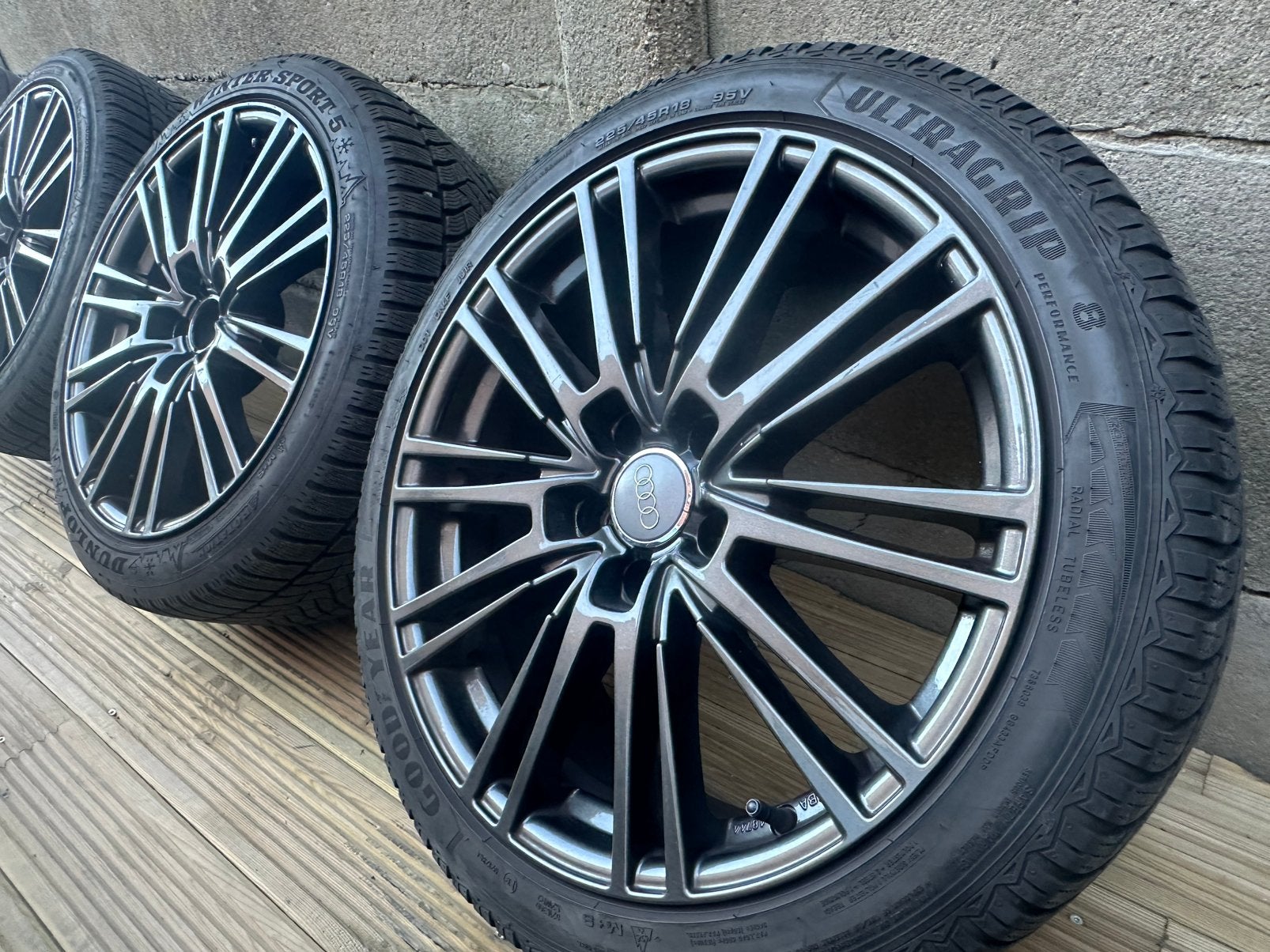 Jantes Audi A4 S-Line + Pneus hiver - Excellent État, Autos : Pièces & Accessoires, Pneus hiver, Enlèvement, Pneu(s), 18 pouces